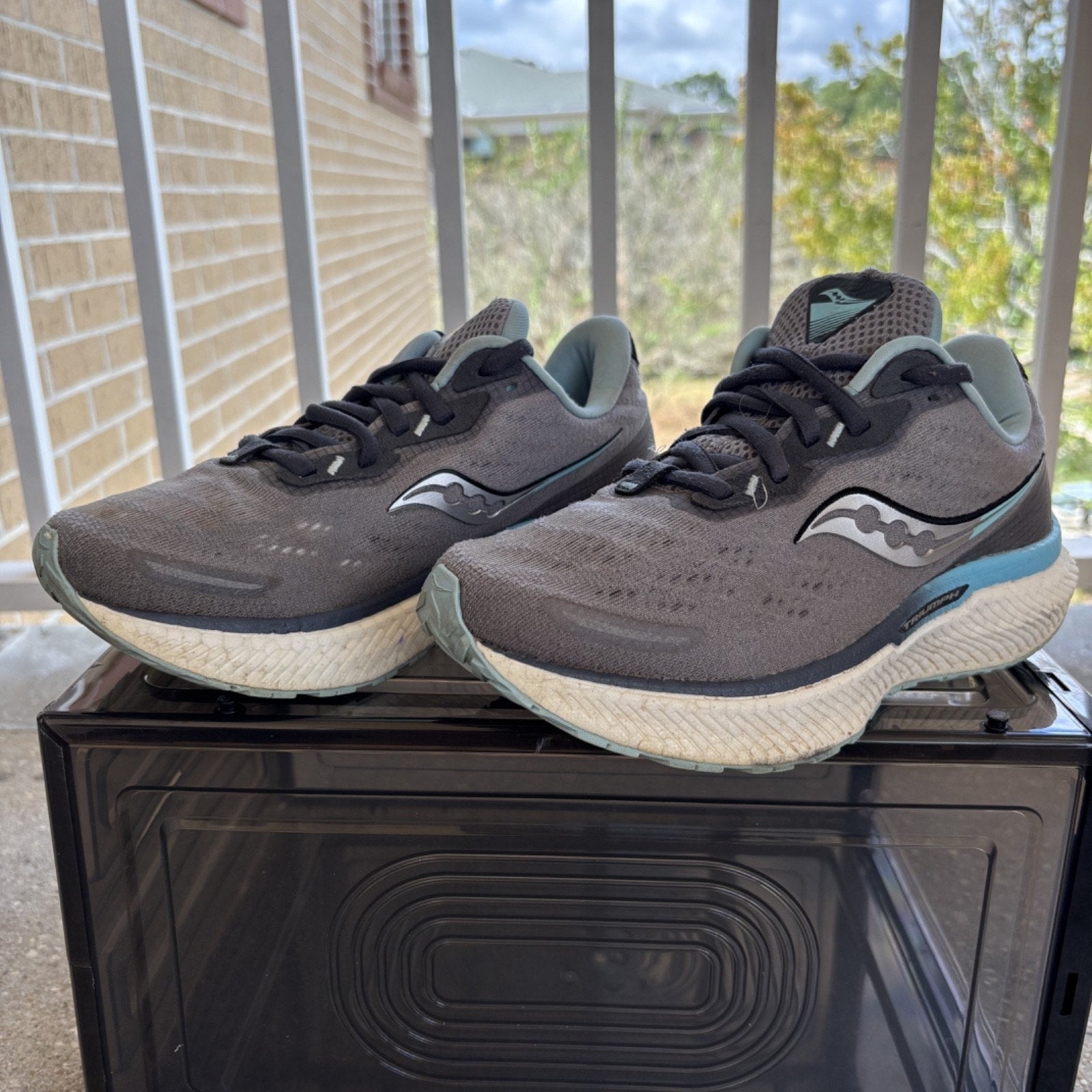 Saucony