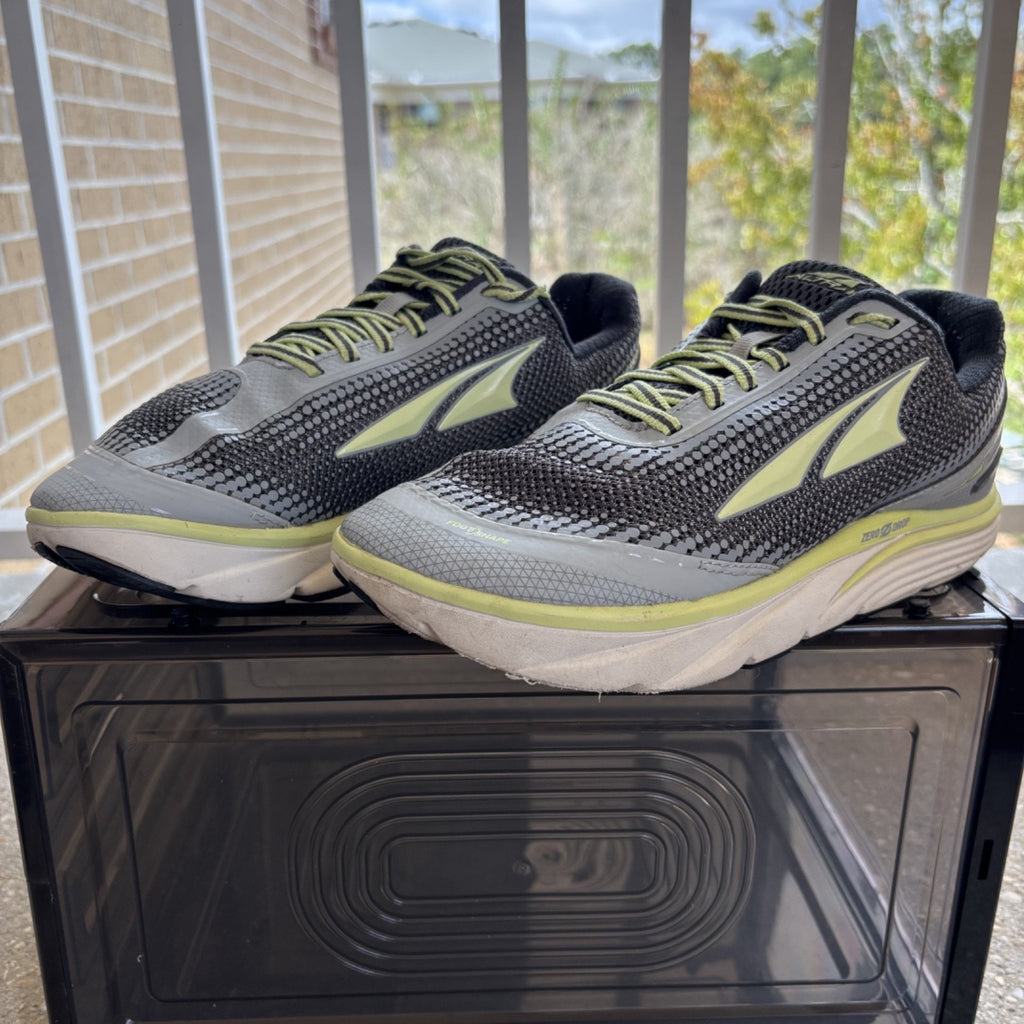 Altra Torin 3 Shoes Womens Sz 8 Gray Green Running Athletic Zero Drop Footshaped