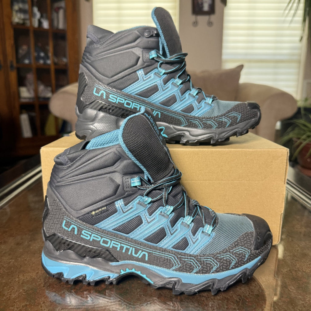 La Sportiva Ultra Raptor II Mid GTX Hiking Boots Women's Size 9 Black Blue Trail