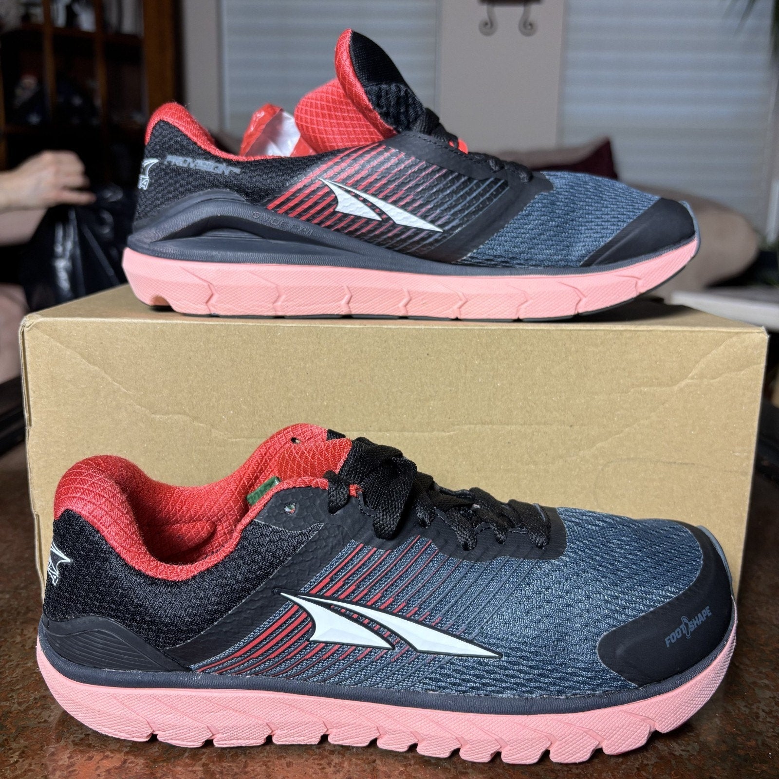 Altra Provision 4 Shoes Womens 8.5 Black Red Road Running Athletic Gym Zero Drop