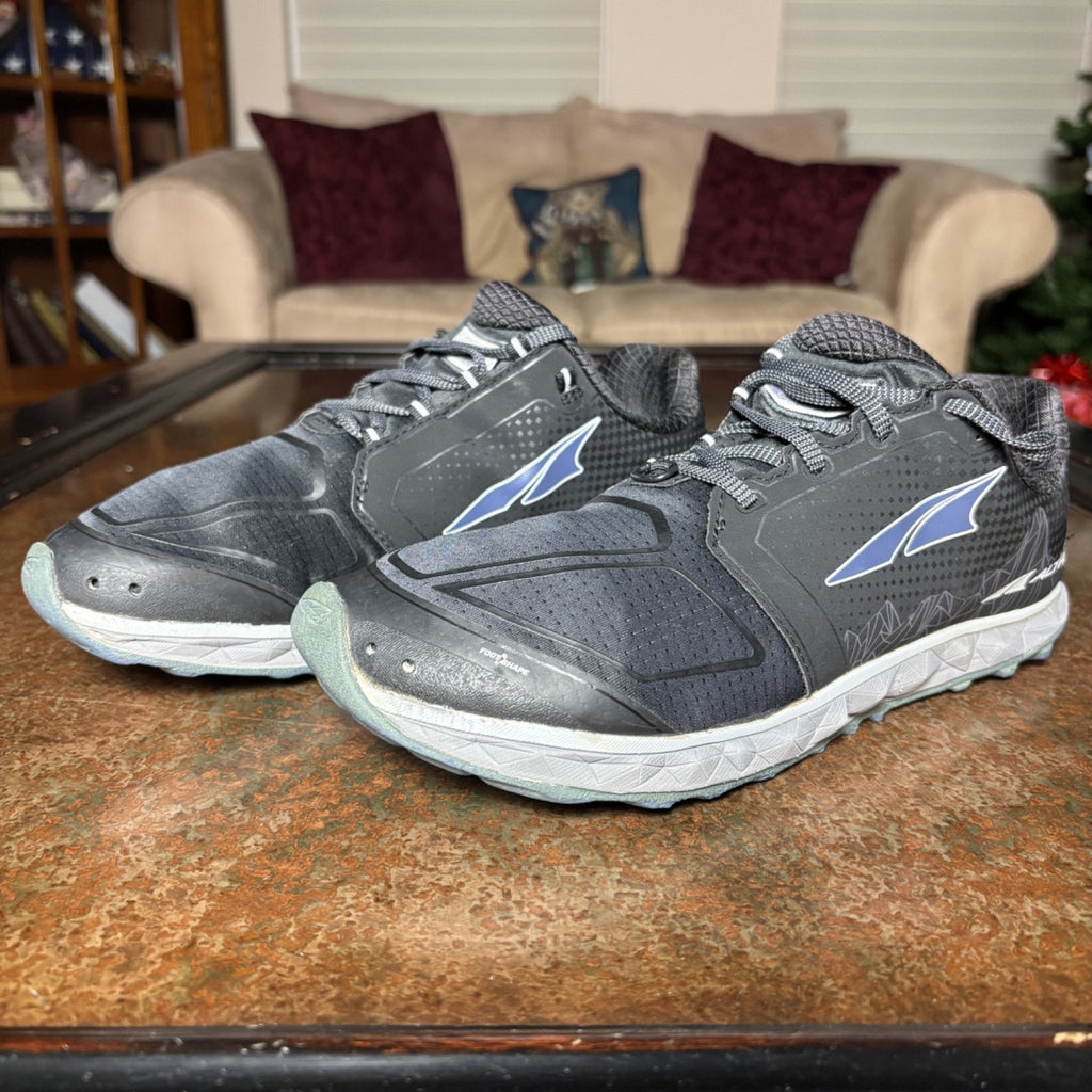 Altra Superior 4 Shoes Womens Size 9 Black Trail Hiking Running Outdoor Sneakers