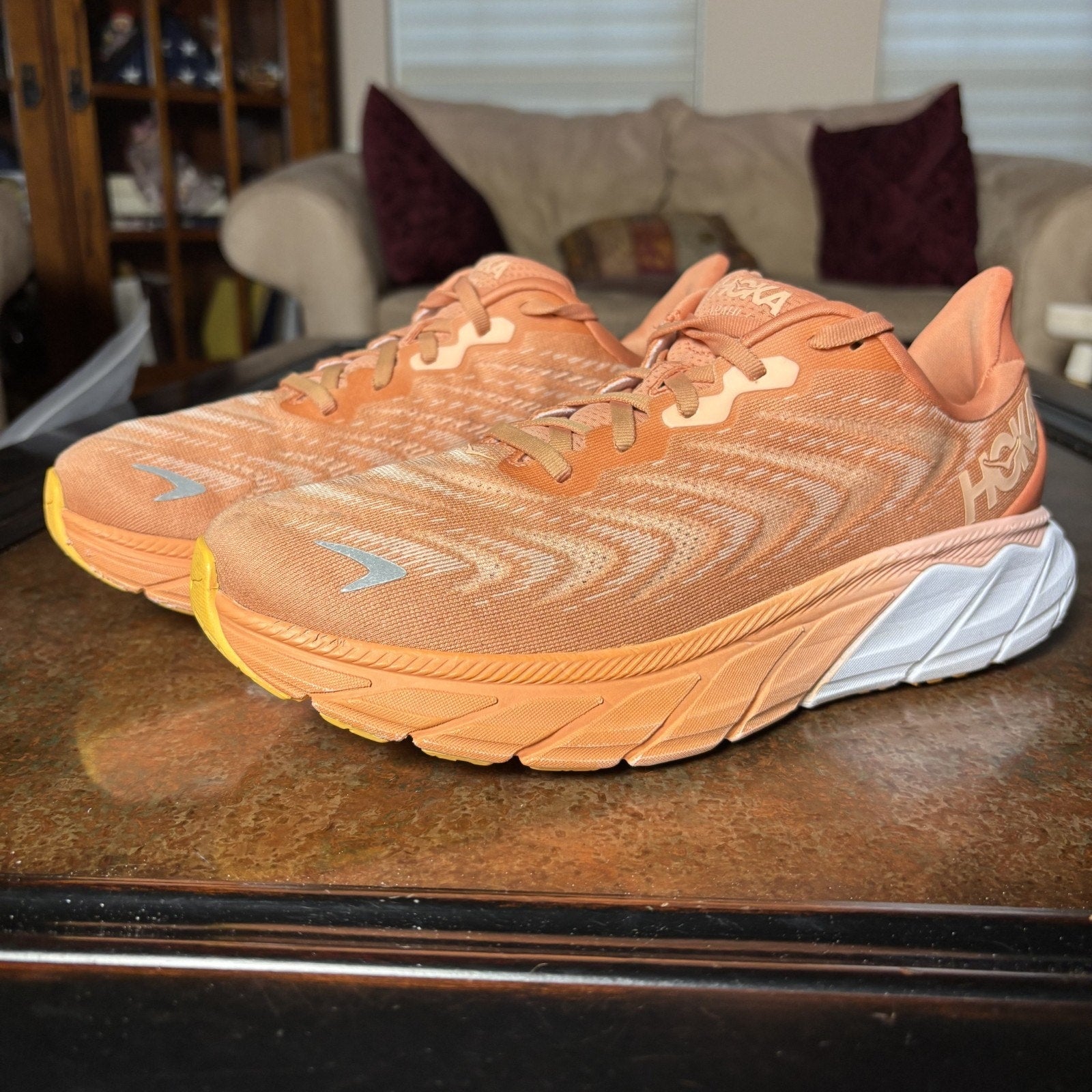 Hoka One One Arahi 6 Shoes Womens 10.5 Orange Road Running Comfort Stability Gym