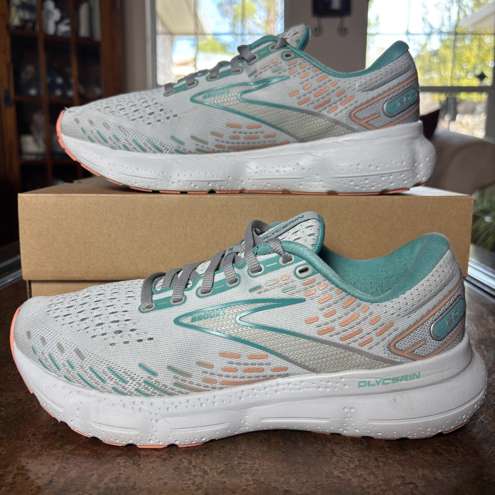Brooks Glycerin 20 Shoes Women's Sz 10.5 White Running Athletic Comfort Sneakers
