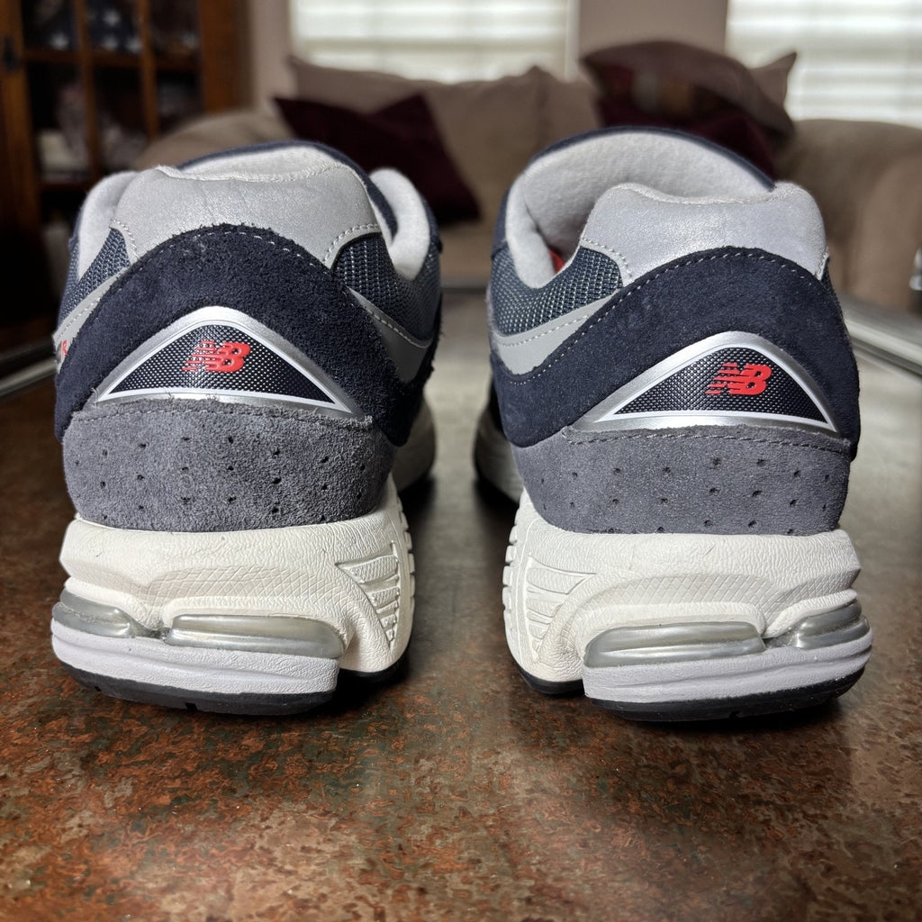 New Balance 2002R Running Shoes Mens 9.5 Blue Grey White Comfort Casual Sneakers