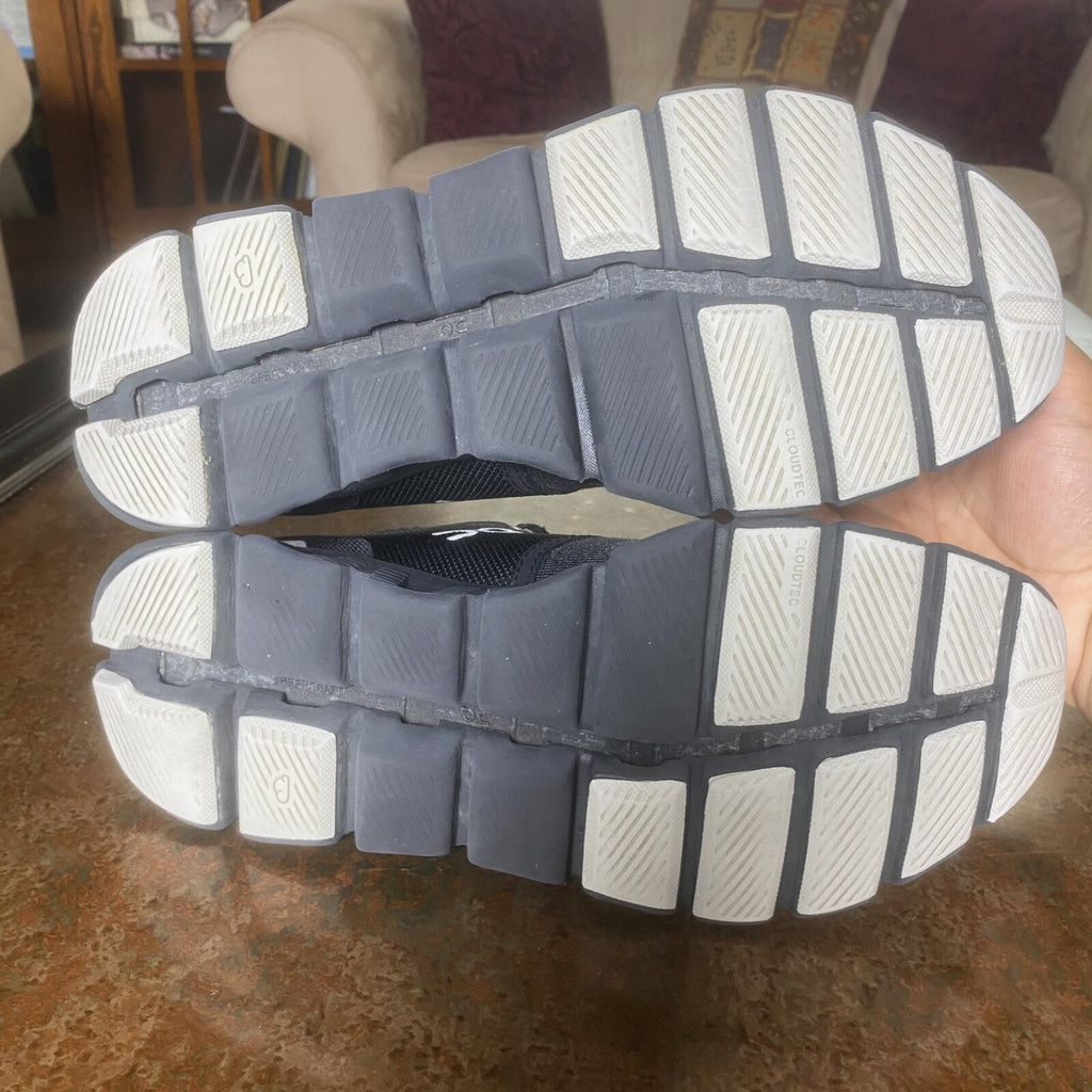 On Cloud X 3 Shoes Women's Size 9.5 Black Athletic Running Walking Gym Sneakers