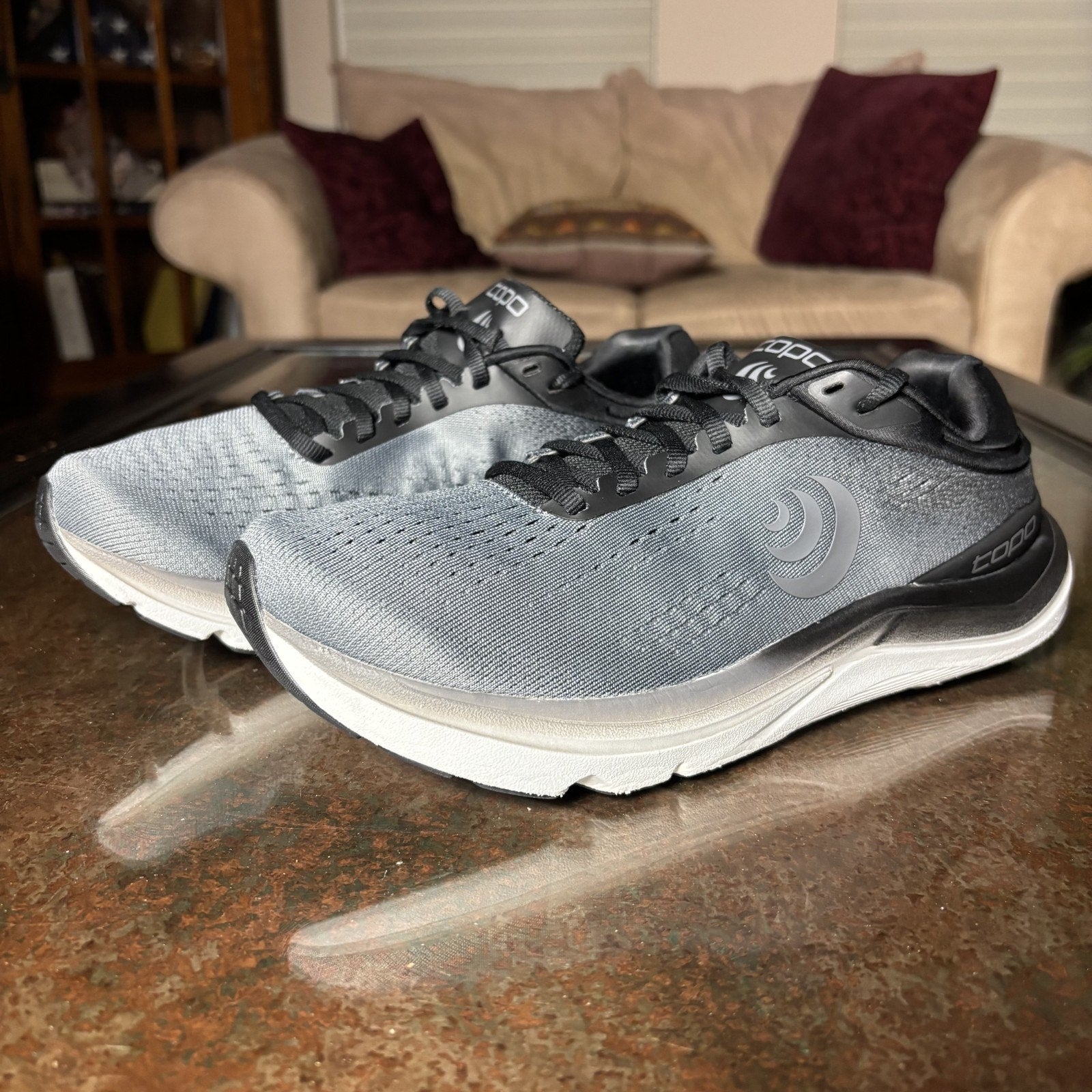 Topo Athletic Magnifly 5 Women's Size 9.5 Grey Black Road Running Shoes Sneakers