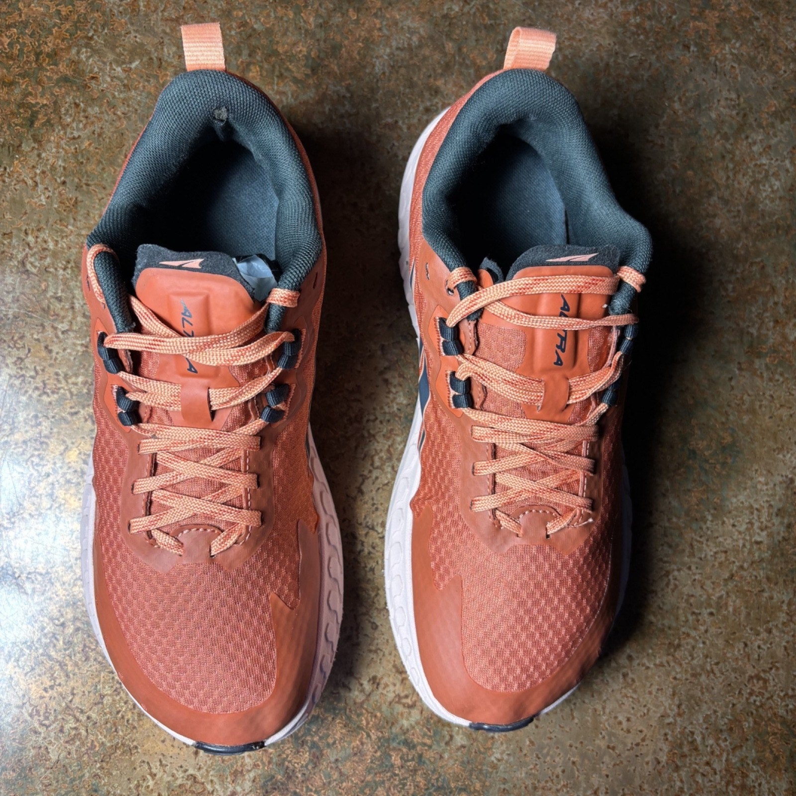 Altra Outroad Shoes Womens Sz 9.5 Orange Trail Running Outdoor Athletic Sneakers