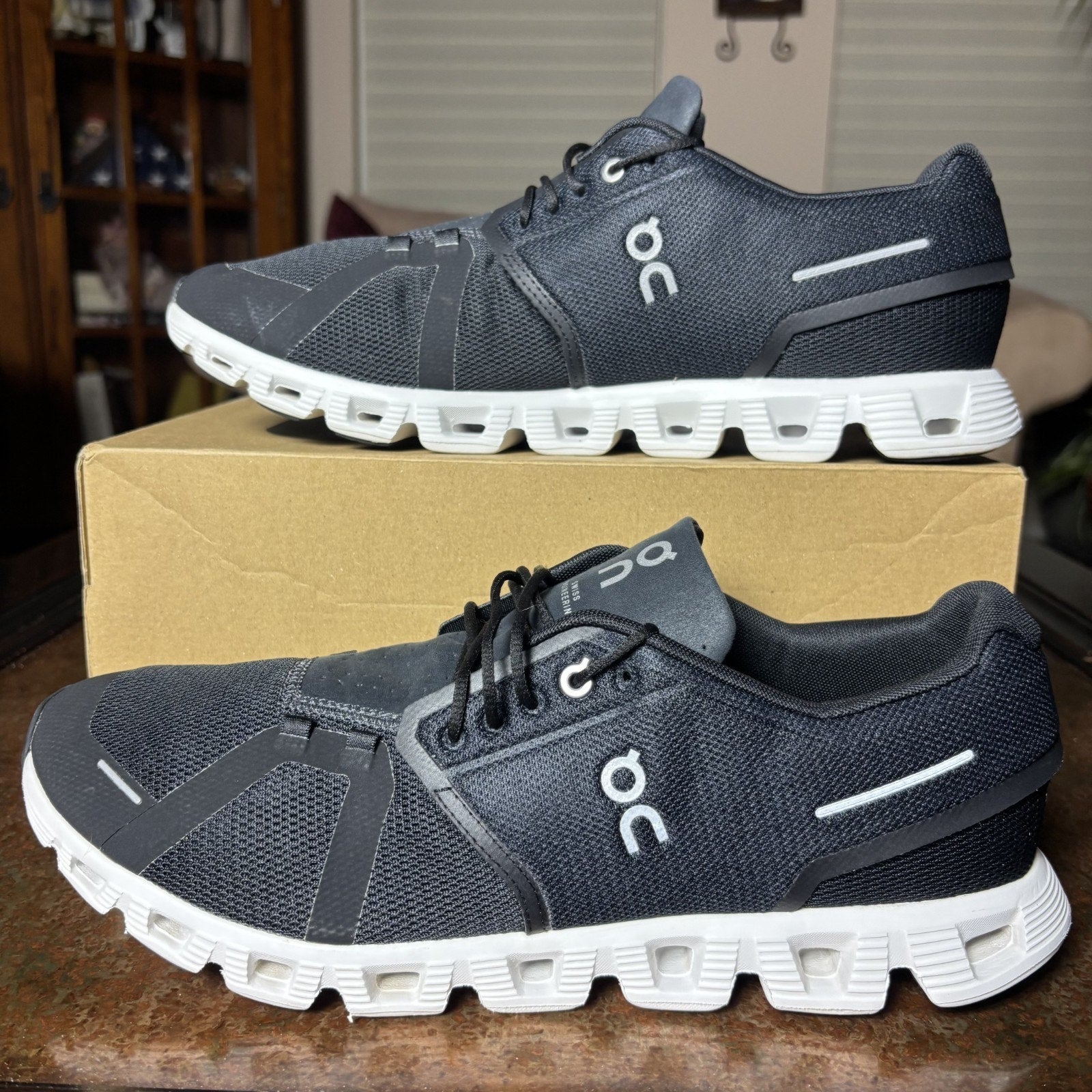 On Cloud 5 Running Shoes Men's 12.5 Black White Road Running Athletic Sneakers