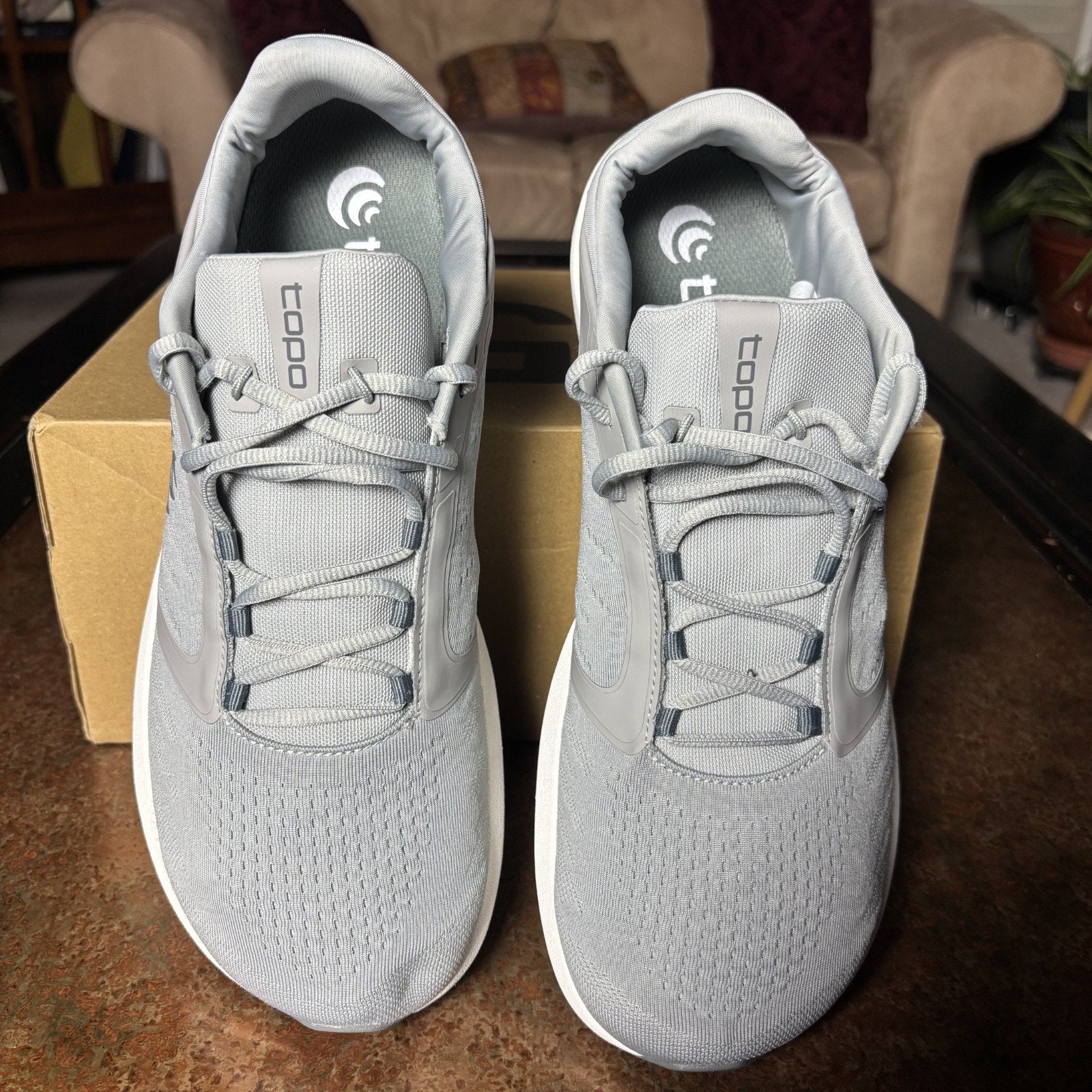 Topo Athletic ST 5 Shoes Mens 11.5 Grey White Lightweight Road Running Athletic
