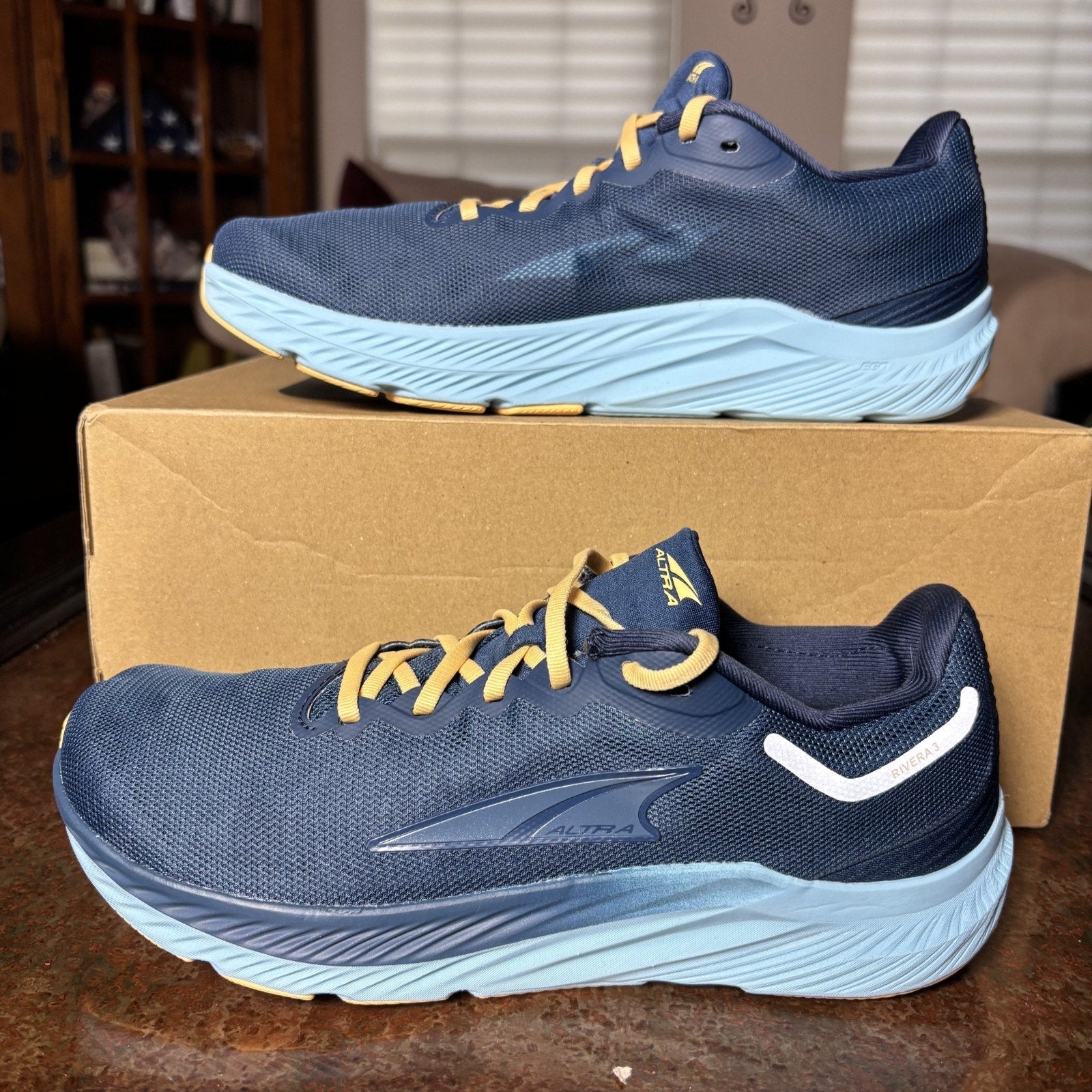 Altra Rivera 3 Shoes Womens Size 8.5 Blue Trail Running Athletic Outdoor Sneaker