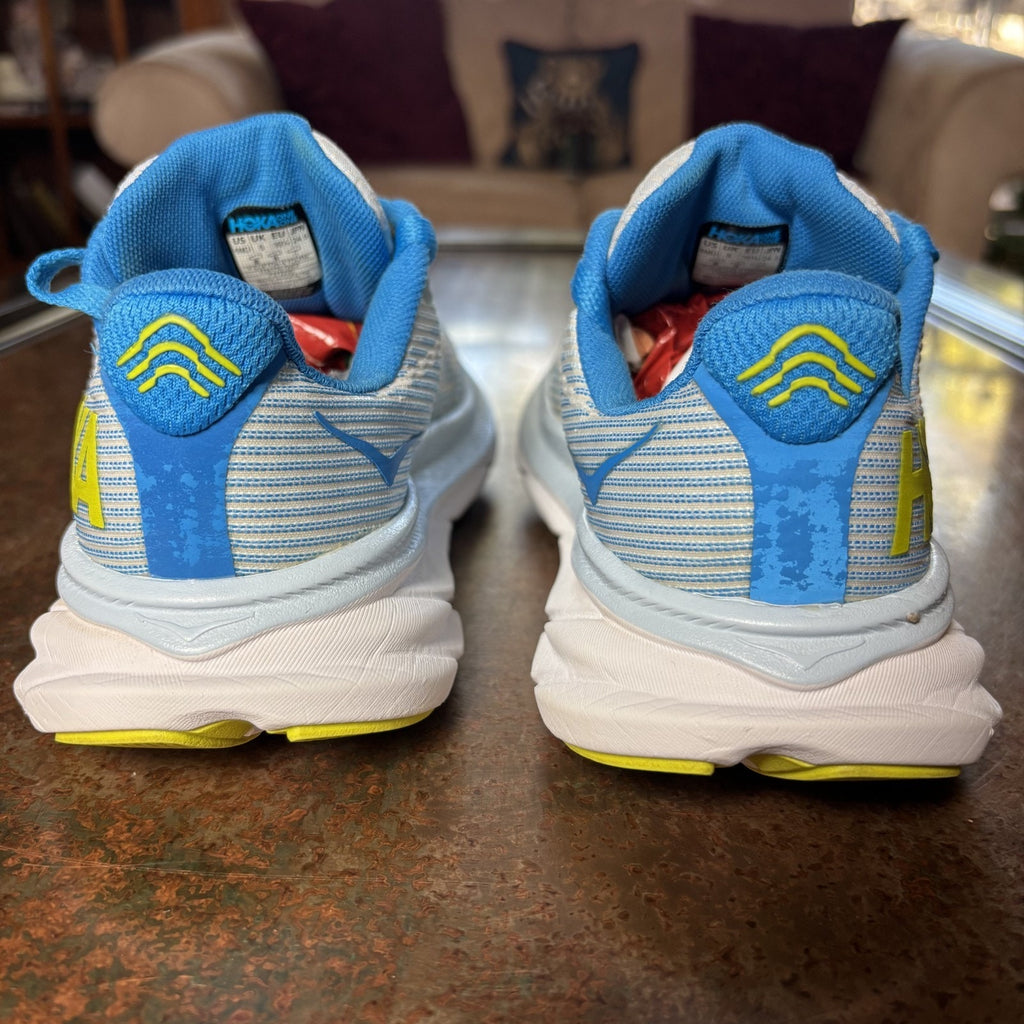 Hoka One One Clifton 9 Shoes Women's Size 7 Blue Athletic Road Running Sneakers