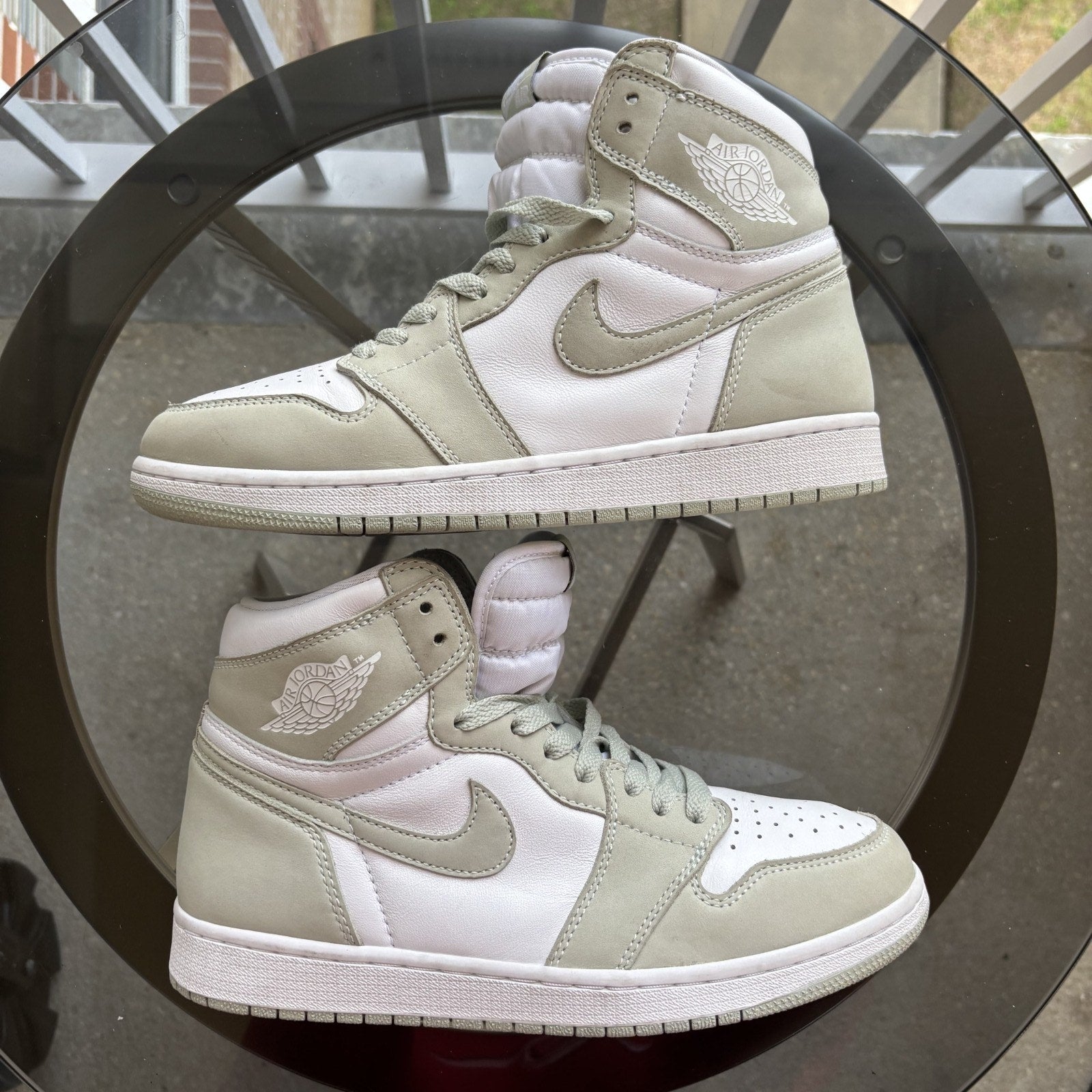 Nike Air Jordan 1 Retro OG High Seafoam Sneakers Women's Sz 10 Green White Shoes