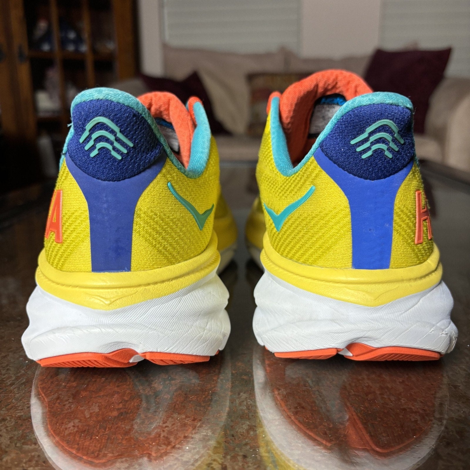 Hoka One One Clifton 9 Shoes Men's Size 9 Yellow Road Running Athletic Sneakers