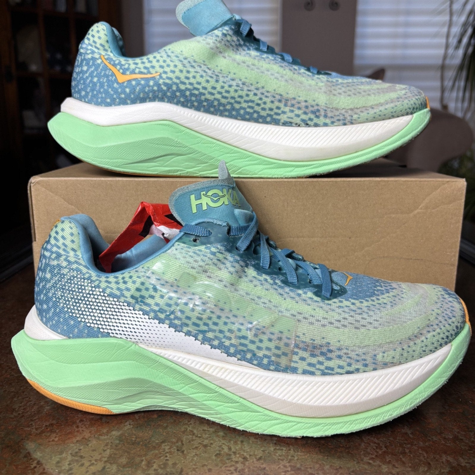 Hoka One One Mach X Shoes Mens Sz 9.5 Green Blue Road Running Athletic Sneakers