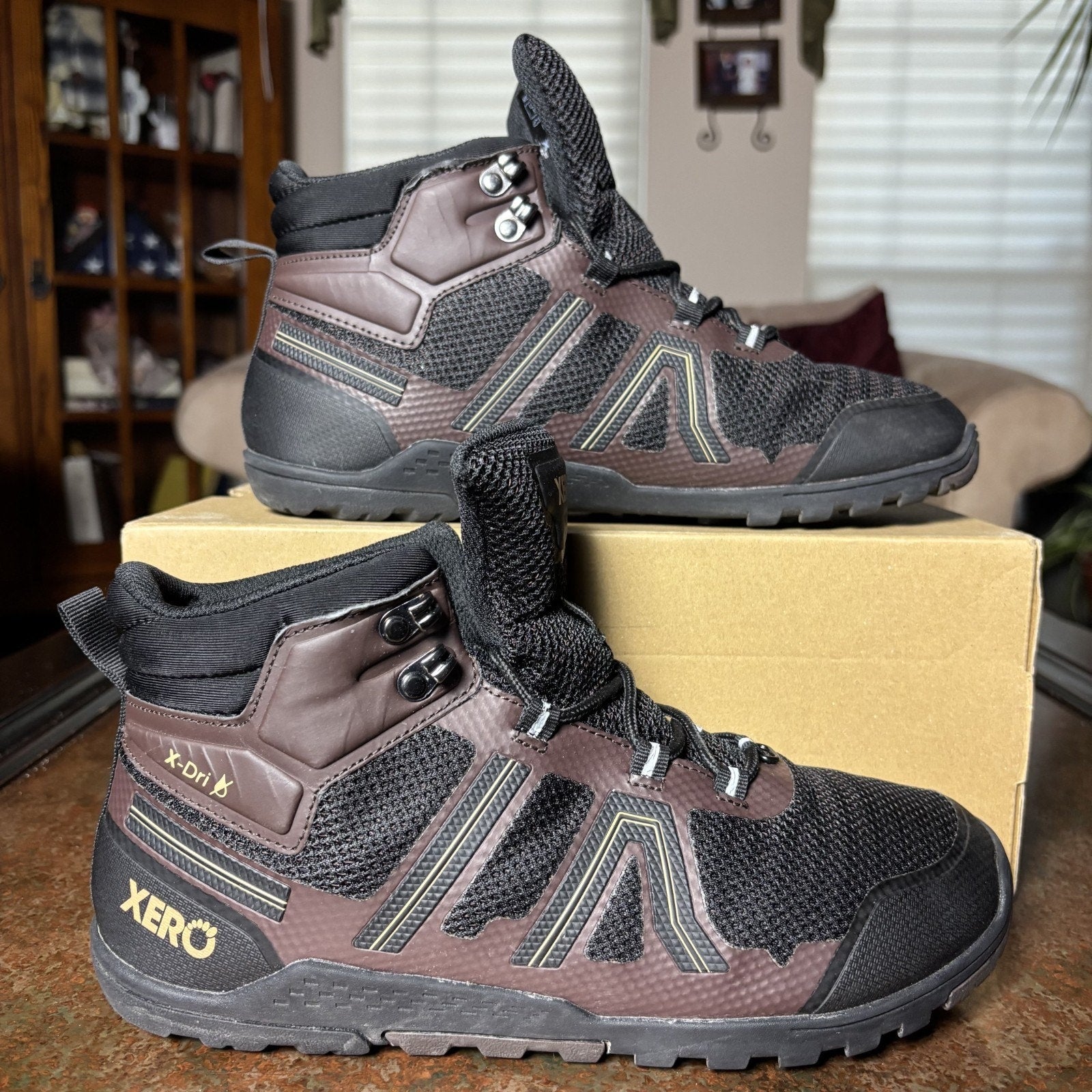 Xero Shoes Xcursion Fusion Hiking Boots Mens 9.5 Brown Trail Barefoot Minimalist