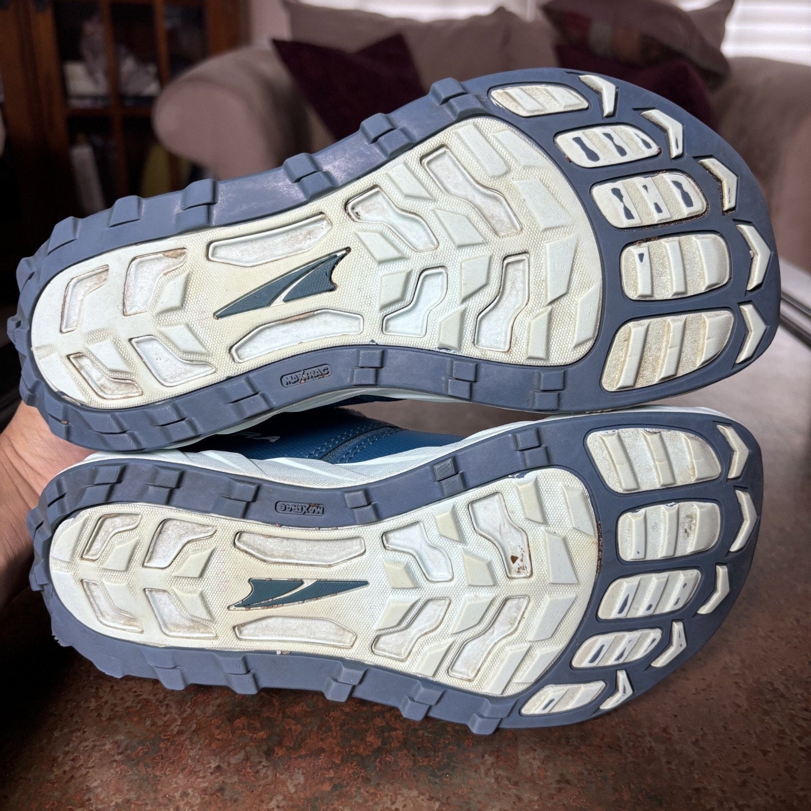 Altra Superior 5 Shoes Women's Size 8 Blue Trail Running Zero Drop Foot Shaped