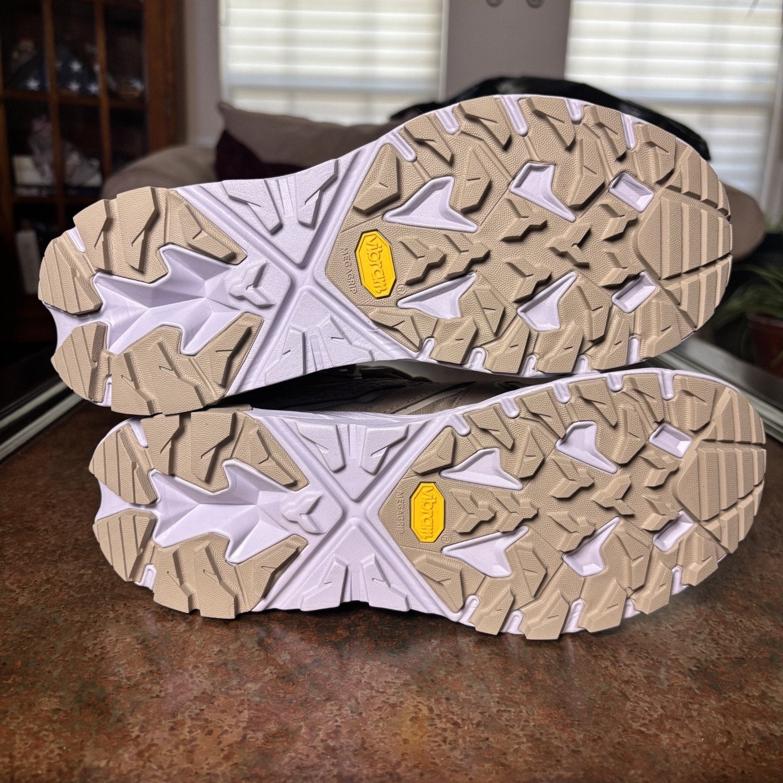 Hoka One One Anacapa Mid GTX Hiking Boots Women's 9.5 Tan Outdoor Trail Shoe NEW