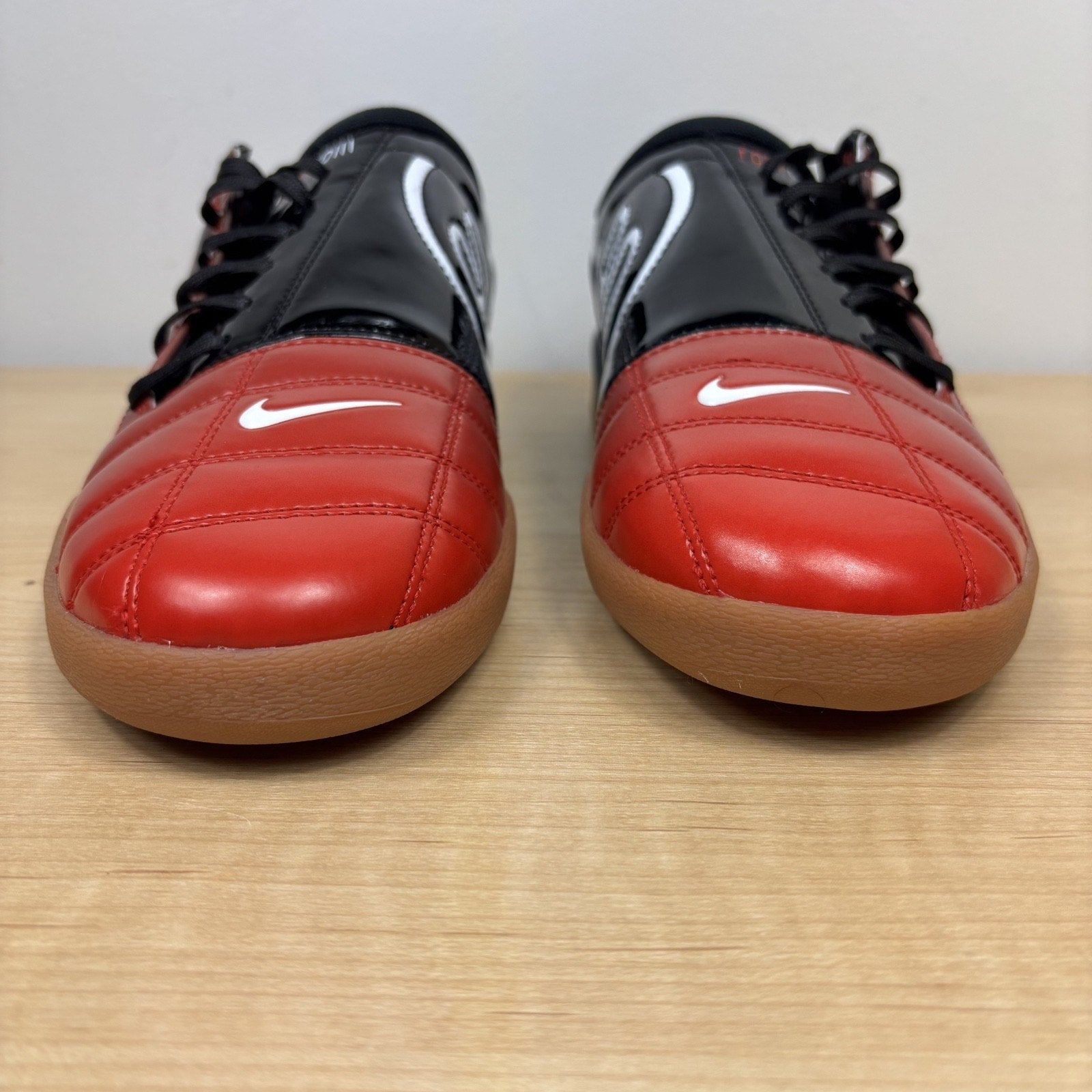 Nike Total 90 Shoes Mens Size 10 Red Black Leather Athletic Lifestyle Sneakers