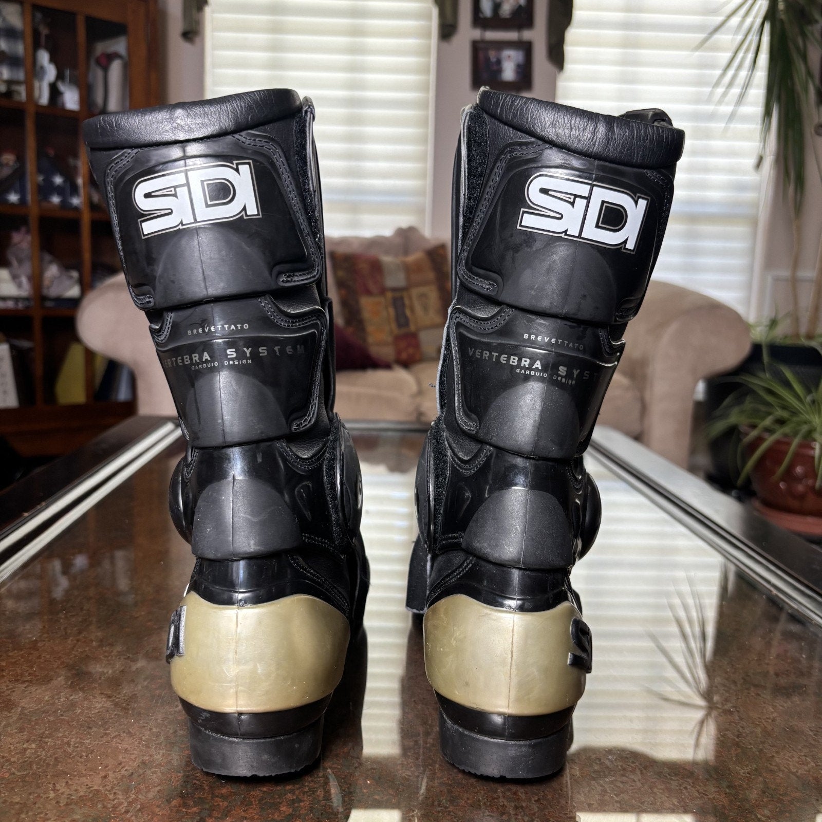 Sidi Vertebra System Motorcycle Racing Boots Mens Size 10 EU 44 Black Motorcross
