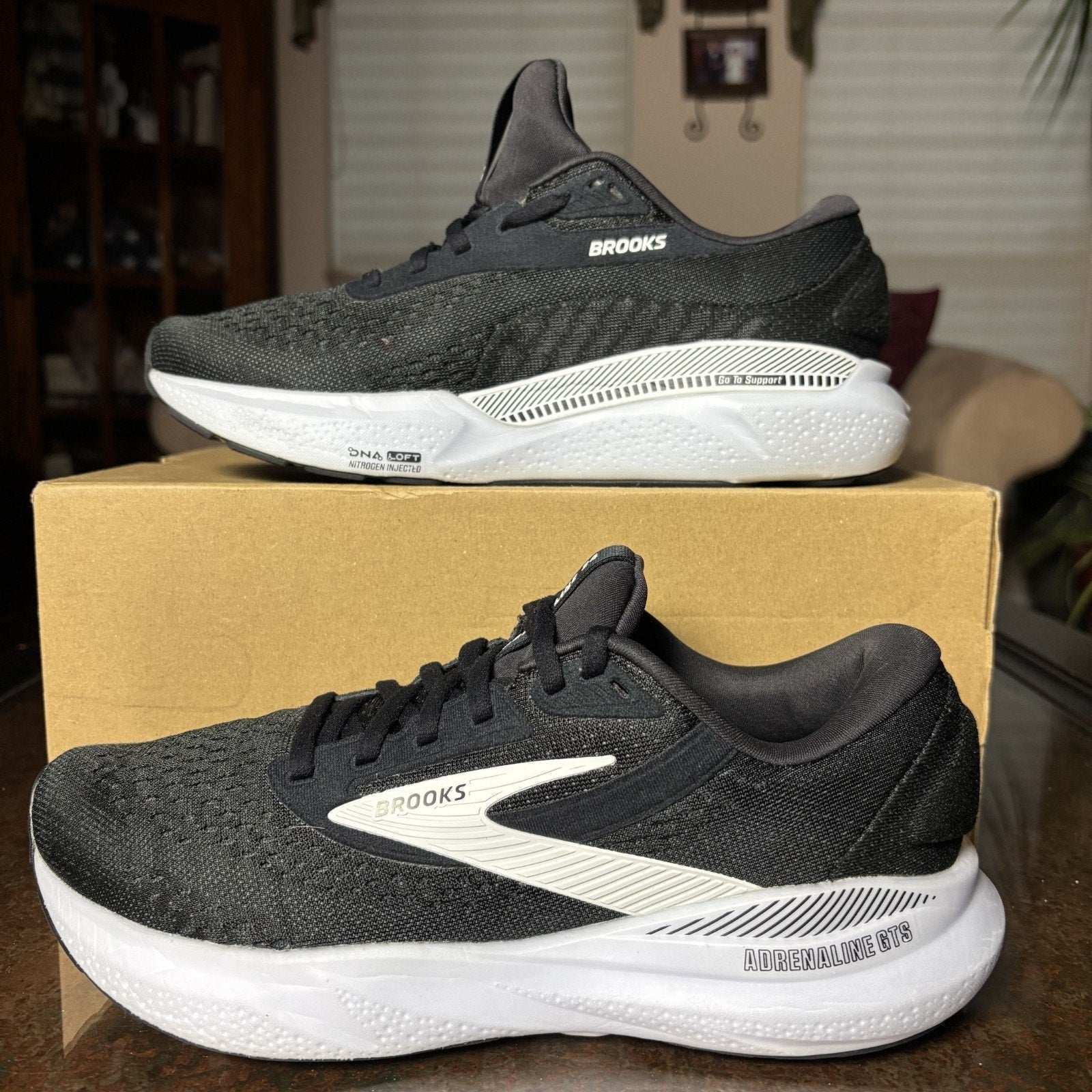 Brooks Adrenaline GTS 24 Womens 8.5 D Wide Black White Road Running Athletic Gym