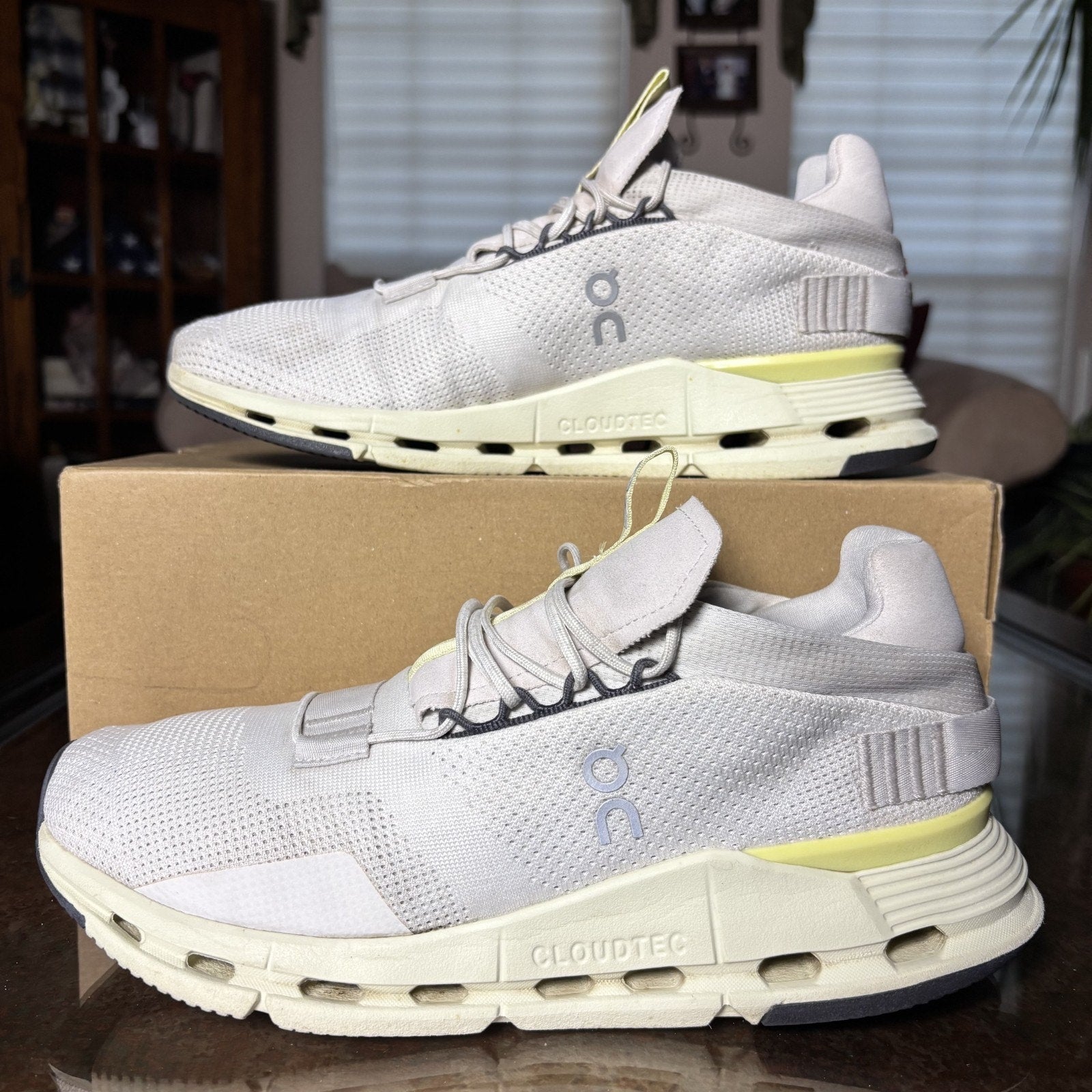 On Cloudnova Shoes Mens Size 9 White Road Running Athletic Comfort Gym Sneakers