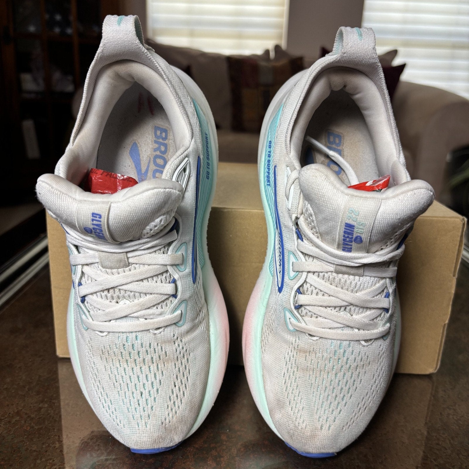 Brooks Glycerin 22 Womens 6 D Wide White Blue Pink Walking Running Shoes Sneaker