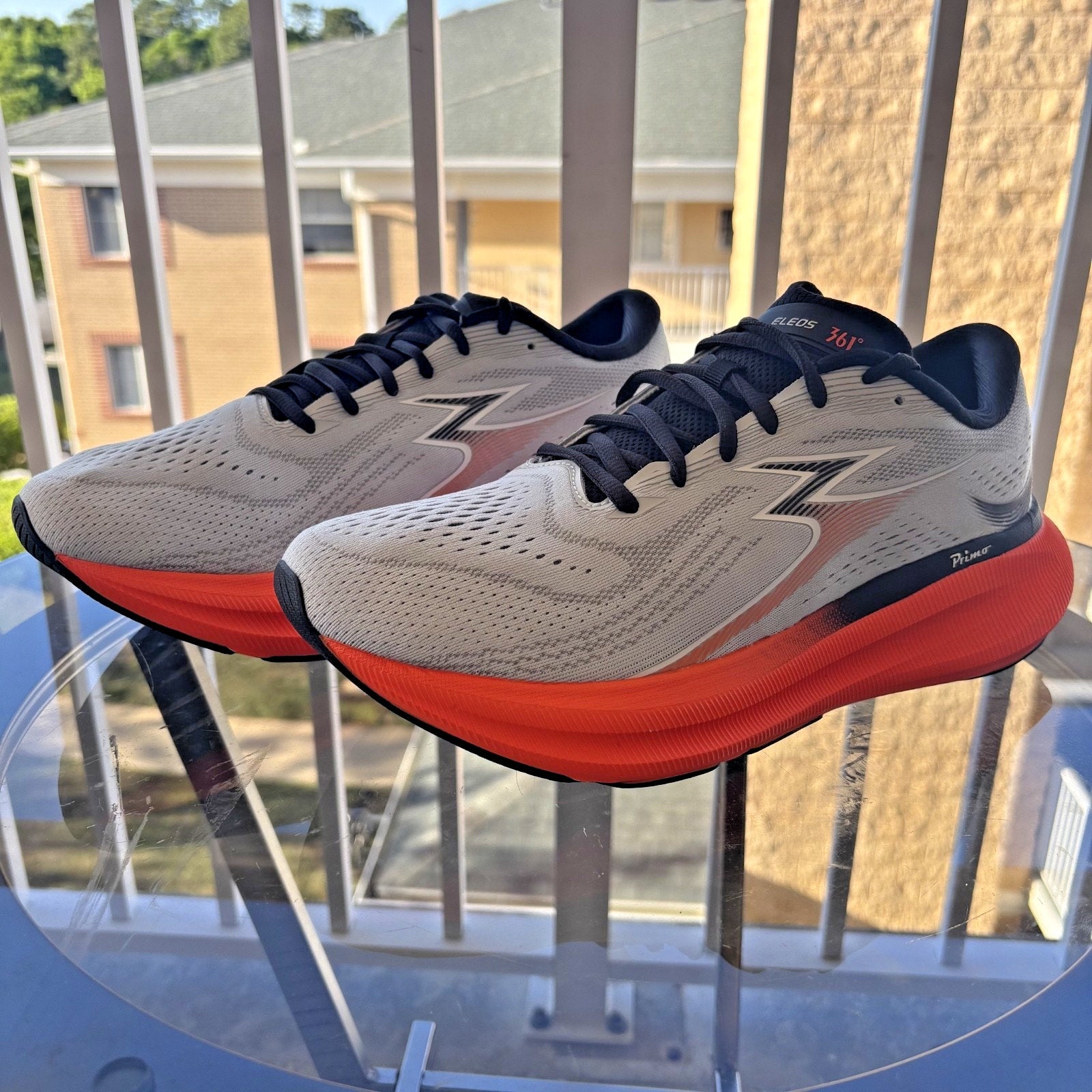 361 ° Degrees Eleos Shoes Mens Sz 10 Grey Orange Road Running Athletic Cushioned