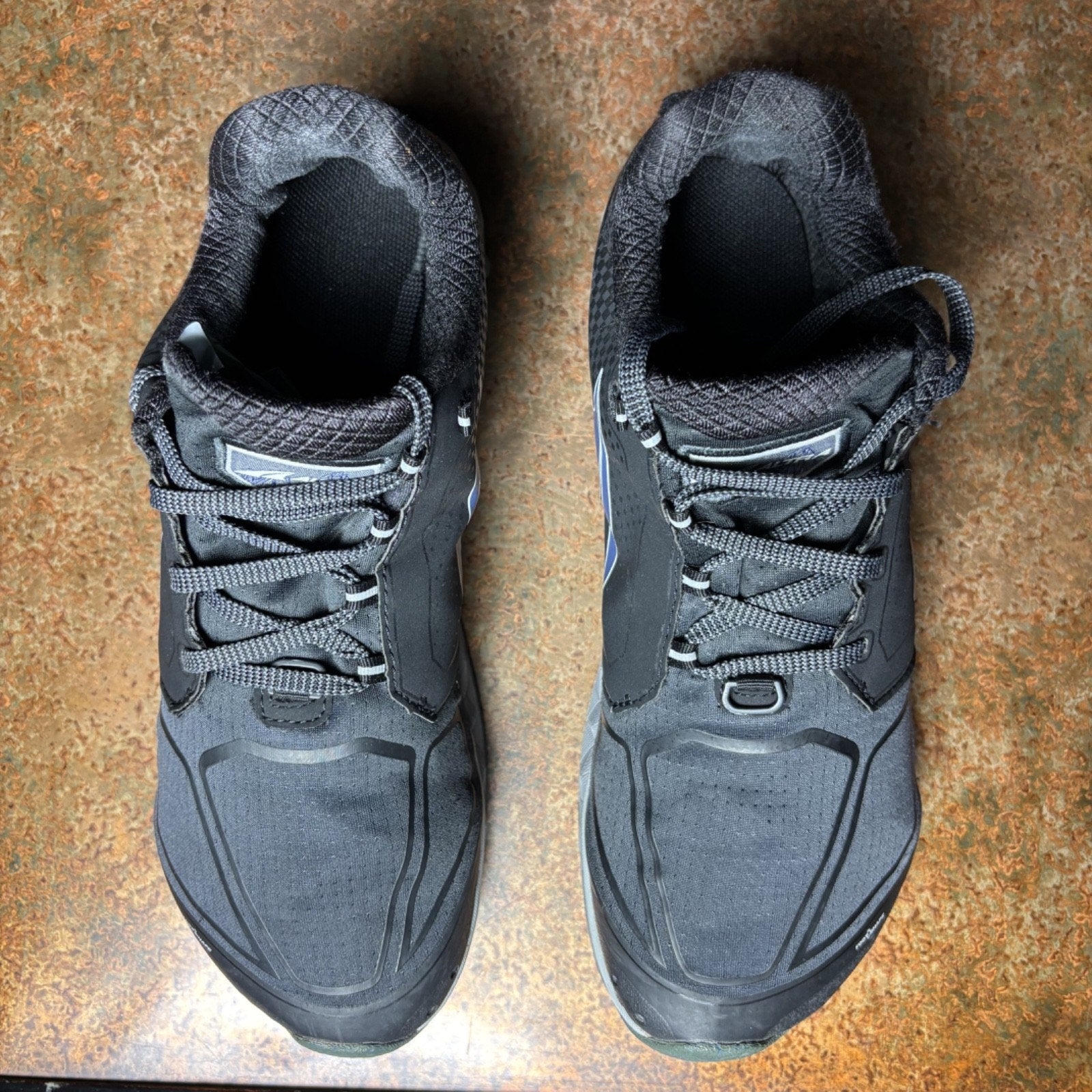 Altra Superior 4 Shoes Womens Size 9 Black Trail Hiking Running Outdoor Sneakers