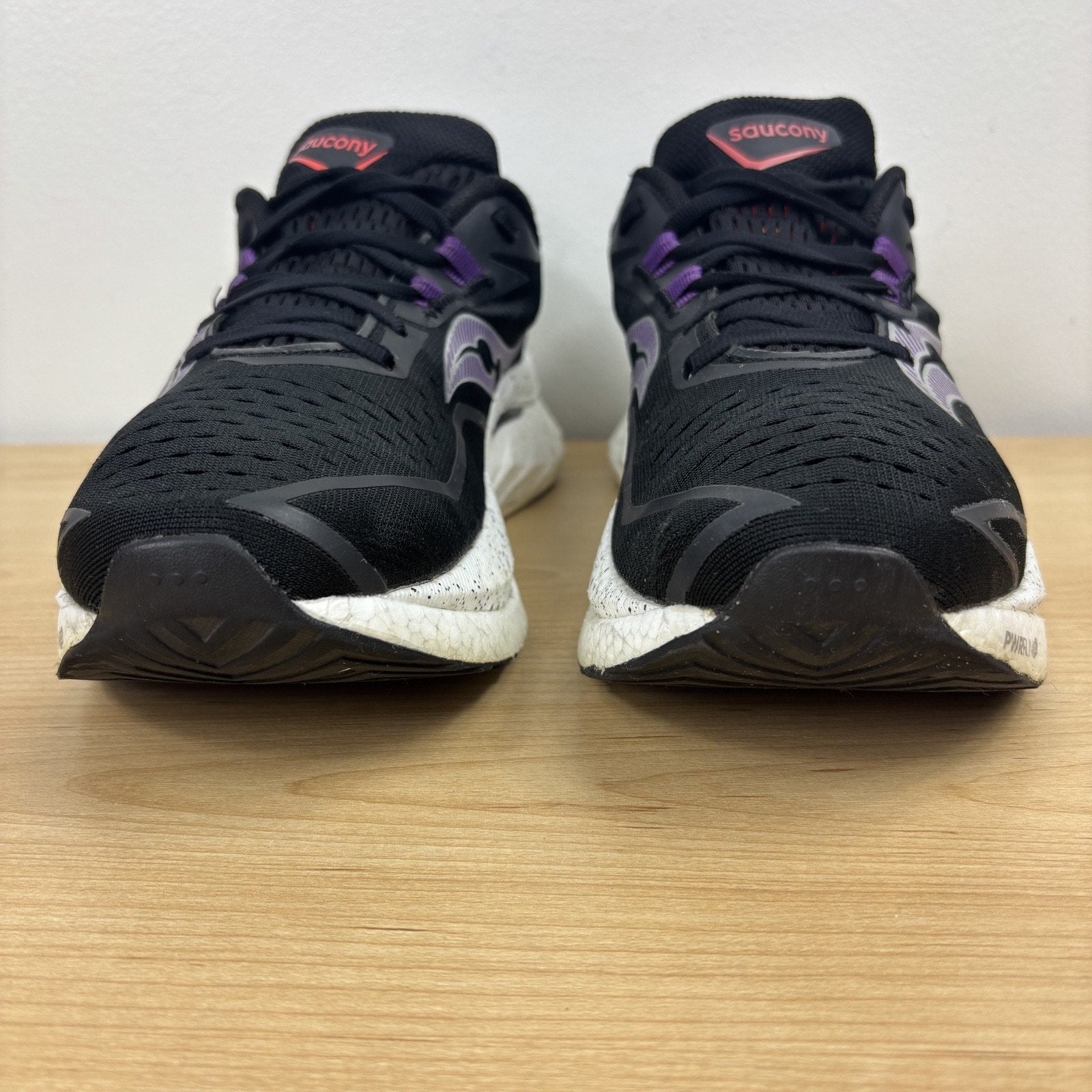 Saucony Endorphin Speed 4 Shoes Women's 9.5 Black White Running Athletic Sneaker