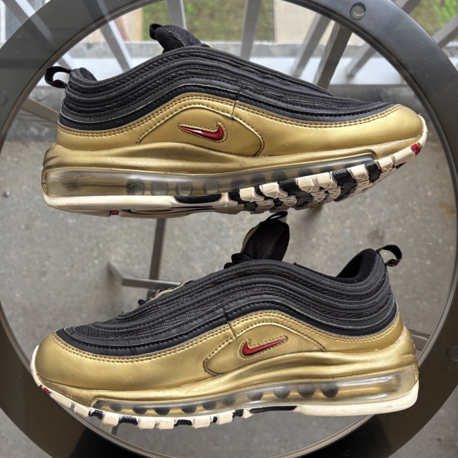Nike Air Max 97 QS Shoes Women's Size 7.5 Black Gold Medal AT5458-002 Sneakers