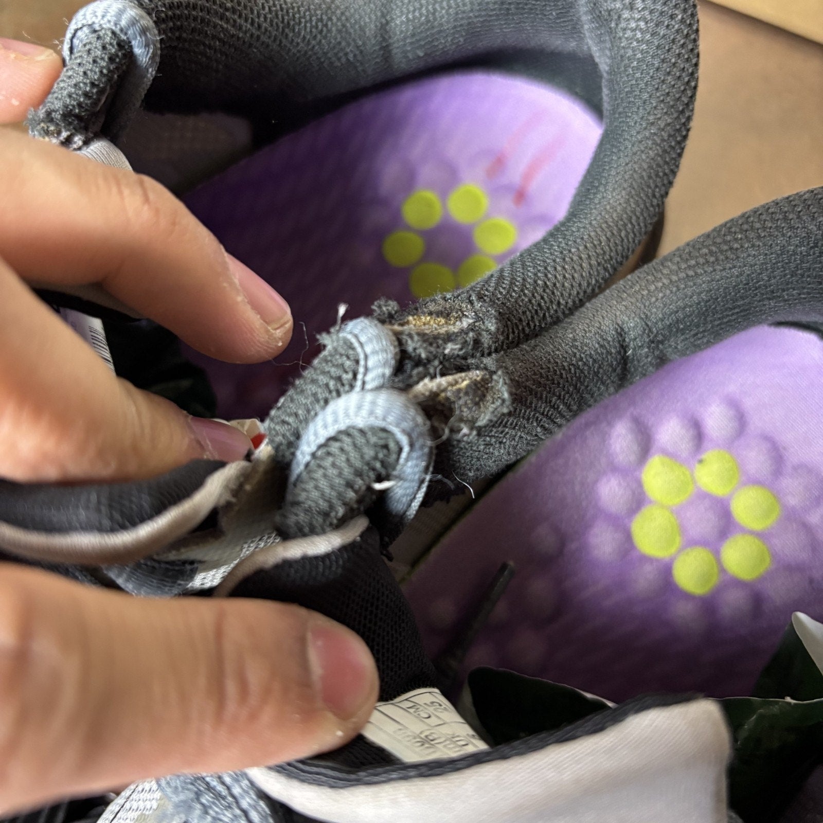 Brooks Catamount Shoes Women's Size 8 Grey Trail Running Athletic Gym Sneakers