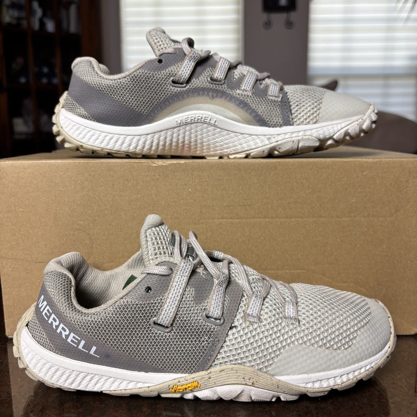 Merrell Trail Glove 6 Women's 6 White Outdoor Barefoot Minimalist Shoes Sneakers