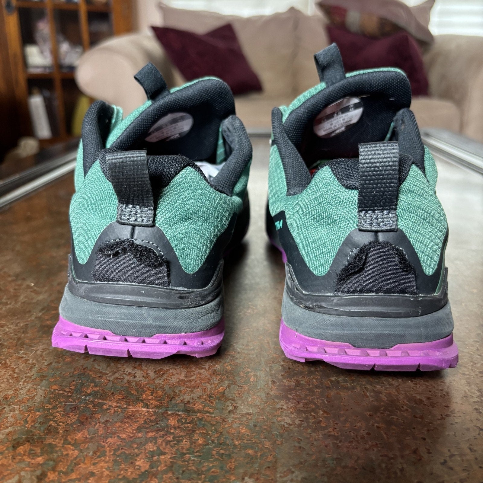 Altra Lone Peak 7 Mens 9.5 Green Purple Trail Running Athletic Outdoor Gym Shoes