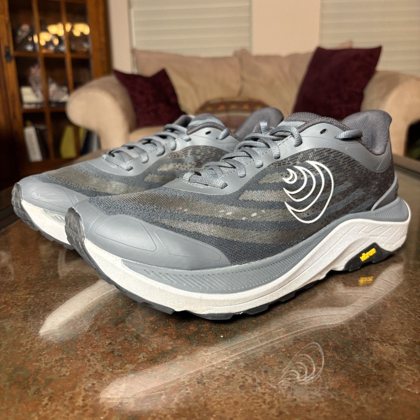 Topo Athletic Ultraventure 4 Shoes Men's 10.5 Gray Black Trail Running Sneakers
