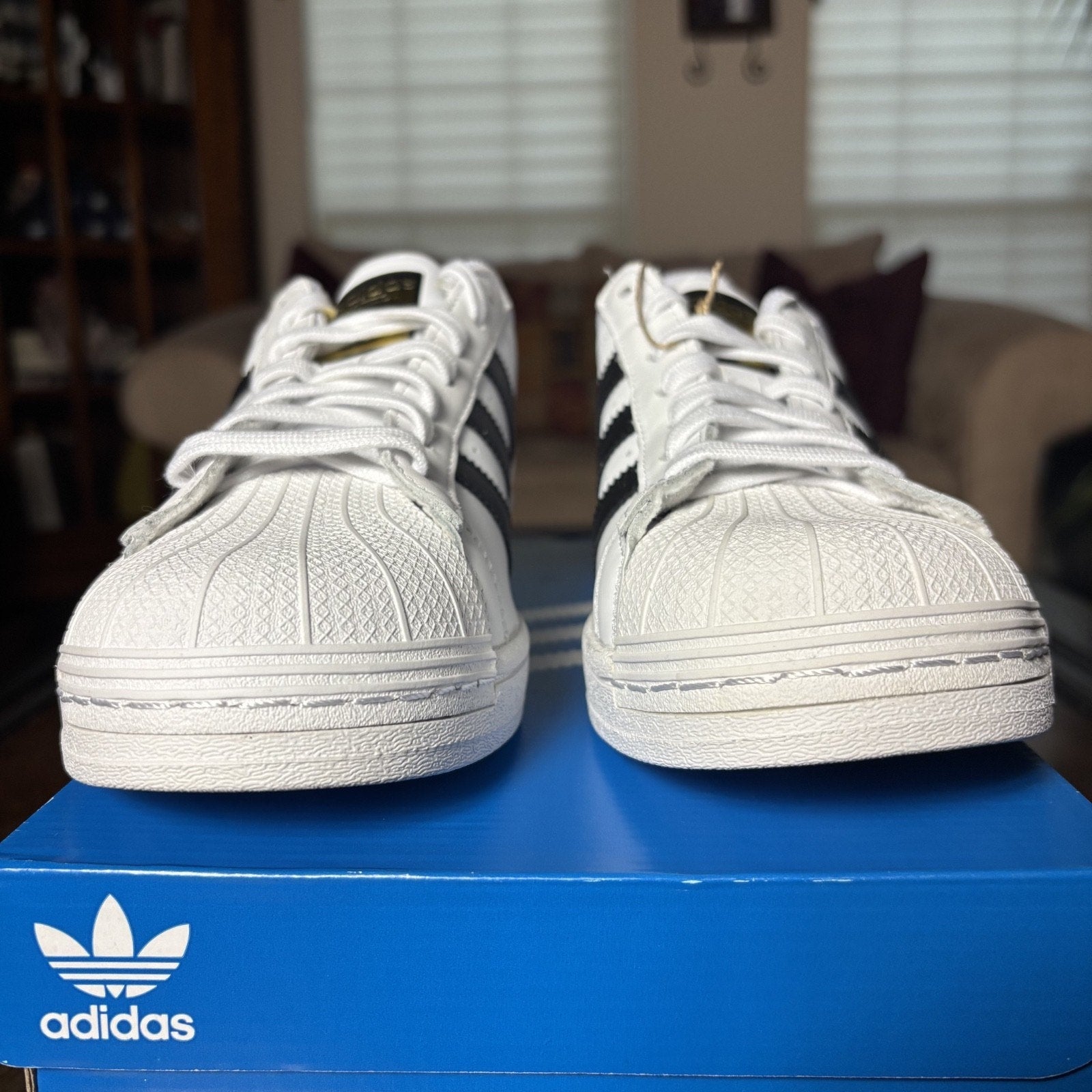 Adidas Superstar Shoes Mens Size 9.5 White Black Leather Casual Classic Sneakers