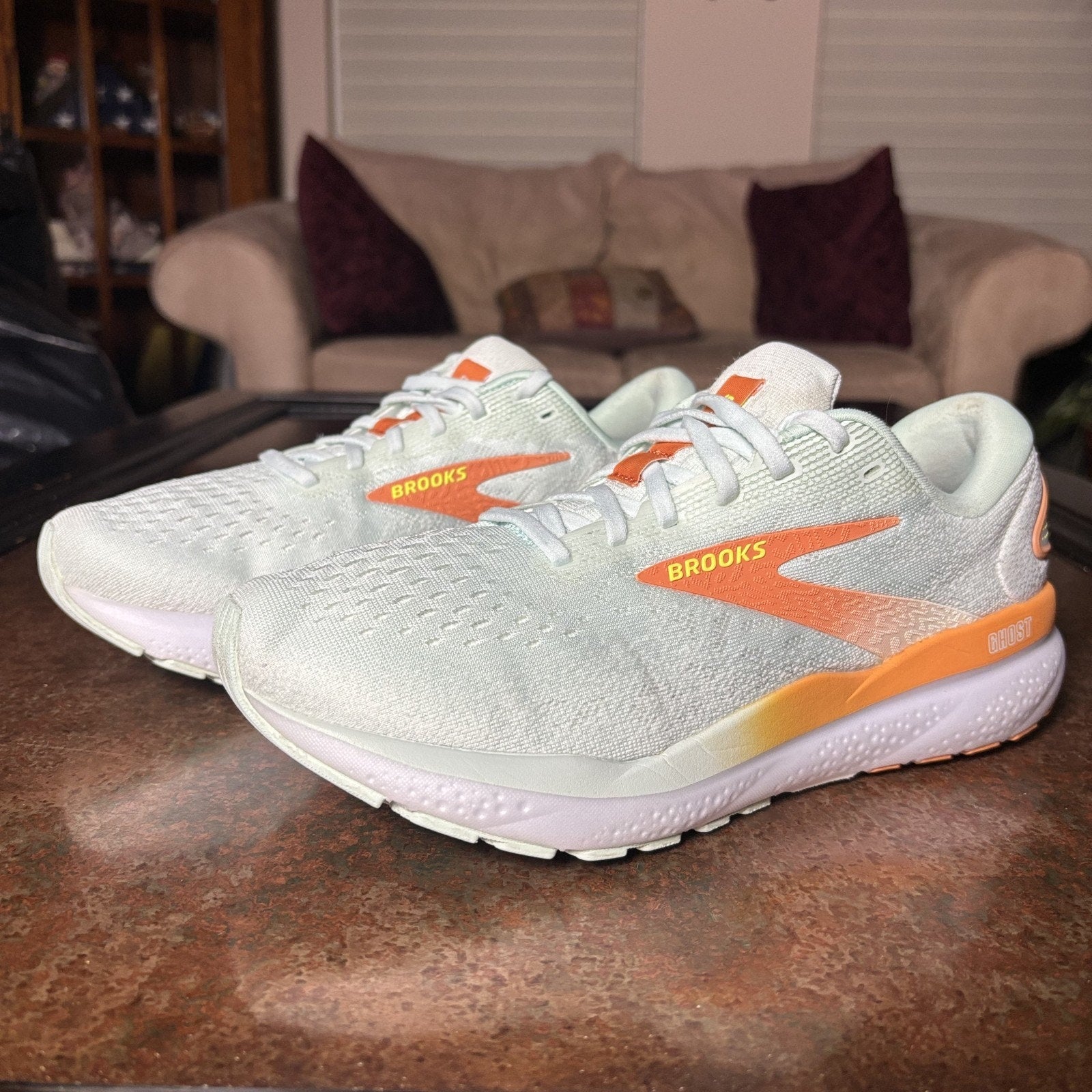 Brooks Ghost 16 Shoes Women's Size 9.5 Mint Green Road Running Athletic Sneakers