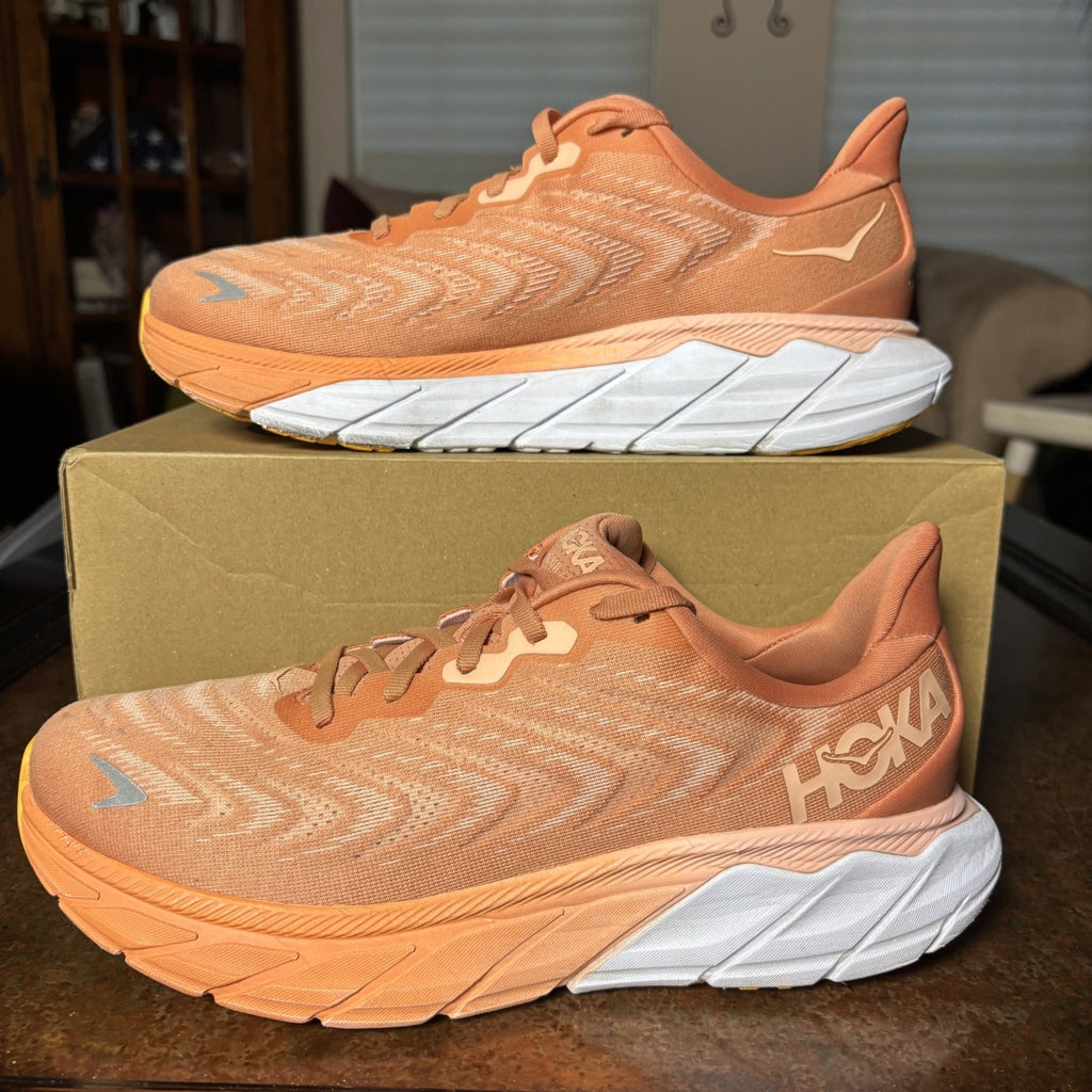 Hoka One One Arahi 6 Shoes Womens 10.5 Orange Road Running Comfort Stability Gym
