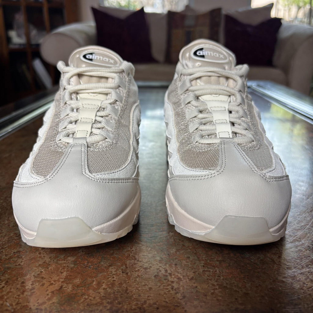 Nike Air Max 95 Shoes Women's 9 White Beige Athletic Running Lifestyle Sneakers