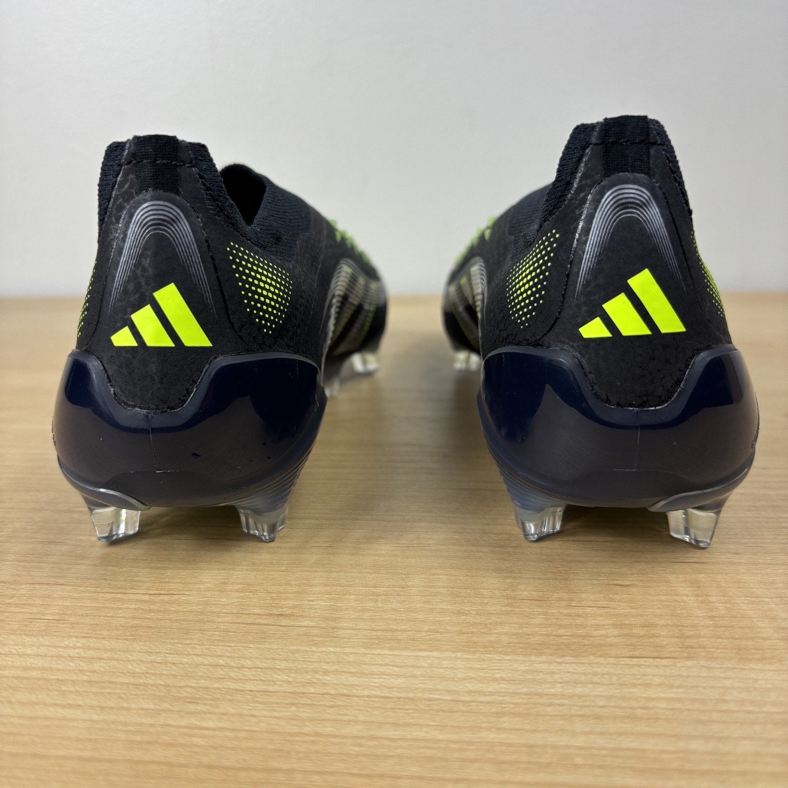 Adidas Predator Elite LL Laceless FG Soccer Cleats Women's Sz 7.5 Black Volt NEW
