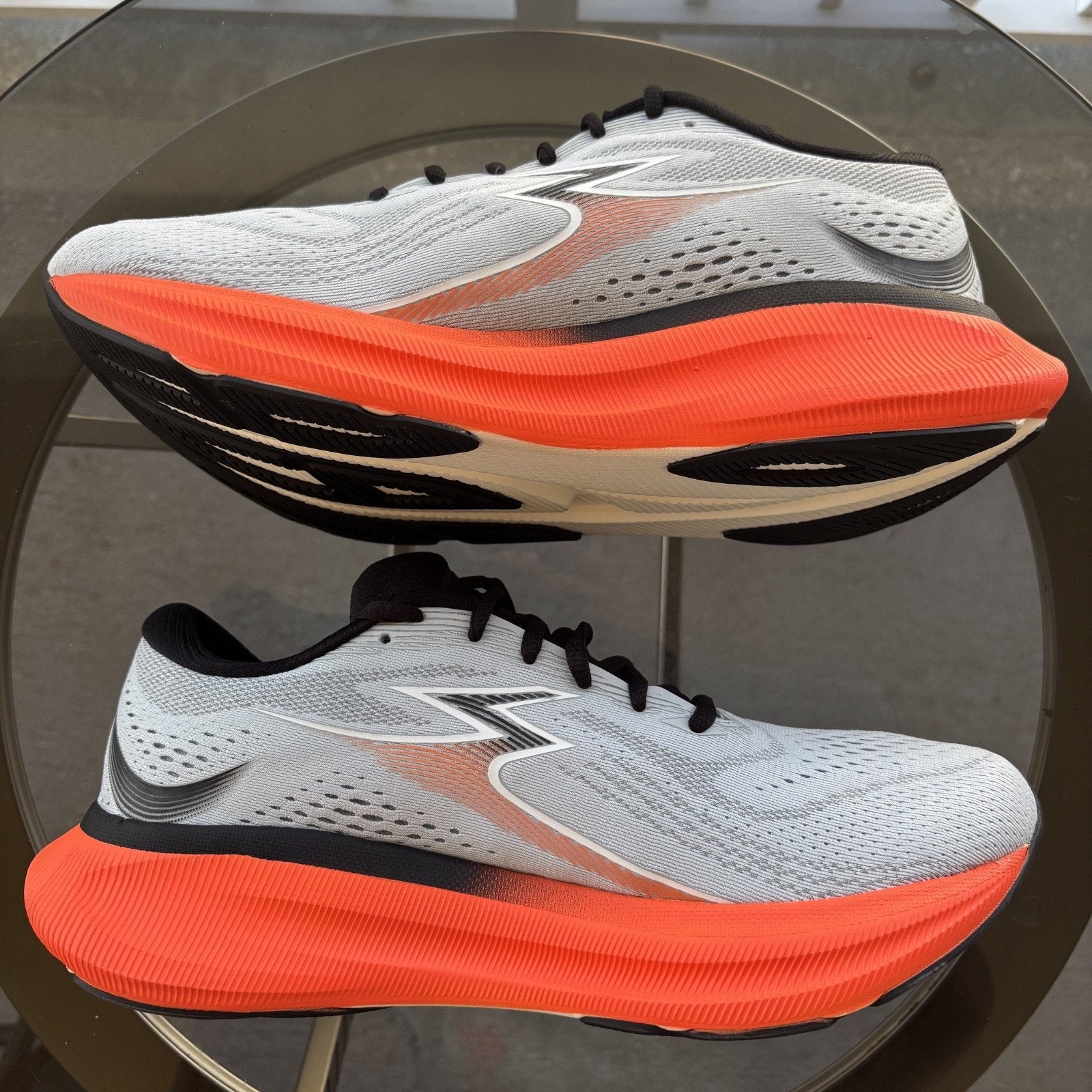 361 ° Degrees Eleos Shoes Mens Sz 10 Grey Orange Road Running Athletic Cushioned