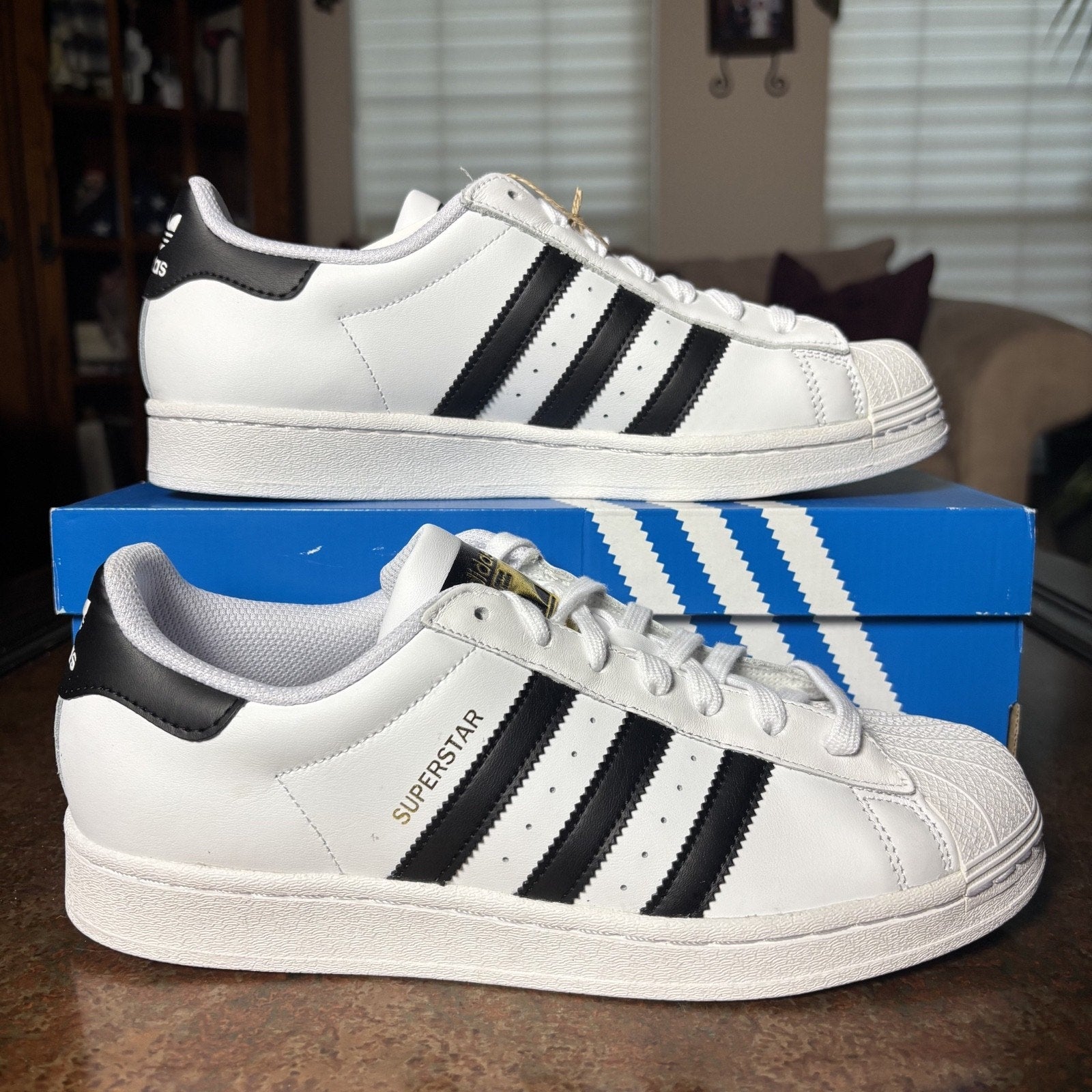 Adidas Superstar Shoes Mens Size 9.5 White Black Leather Casual Classic Sneakers