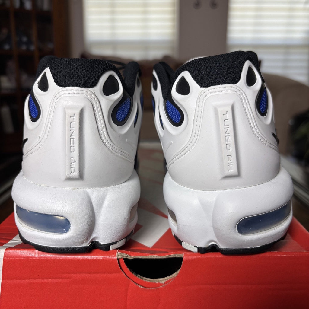 Nike Air Max Plus Drift Shoes Mens Size 10.5 White Blue Black Athletic Sneakers