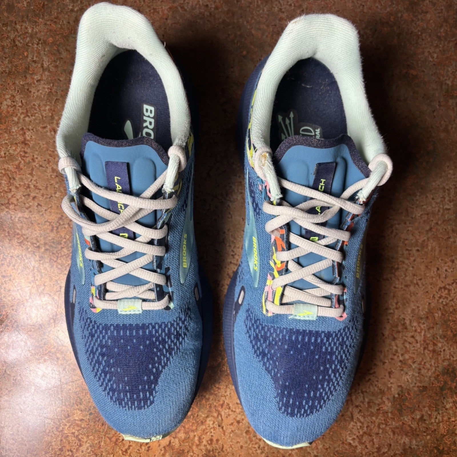 Brooks Launch 9 Womens Size 9.5 Blue Running Athletic Shoes Sneakers 1203731B414