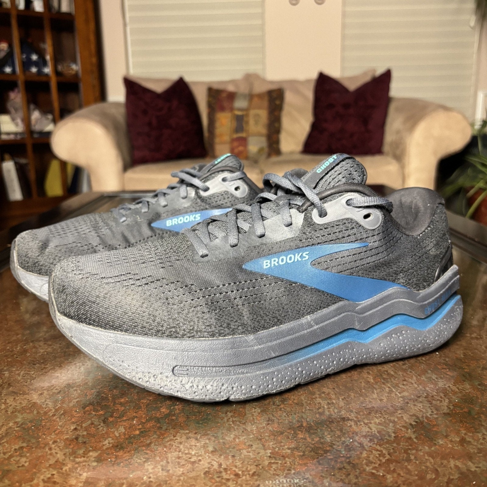 Brooks Ghost Max 2 Shoes Mens 10 4E Wide Black Blue Athletic Running Sneakers