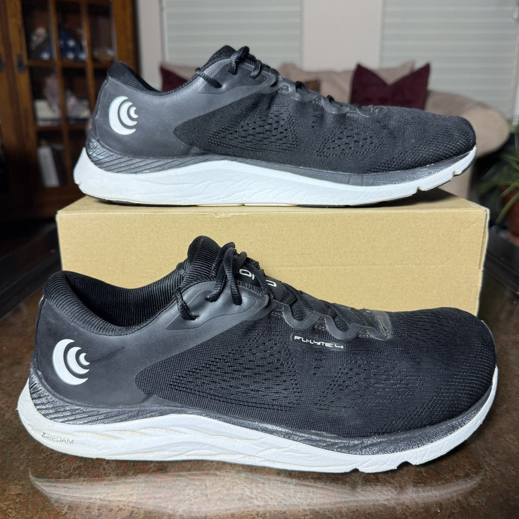 Topo Athletic Fli-Lyte 4 Shoes Mens Size 12.5 Black White Road Running Sneakers