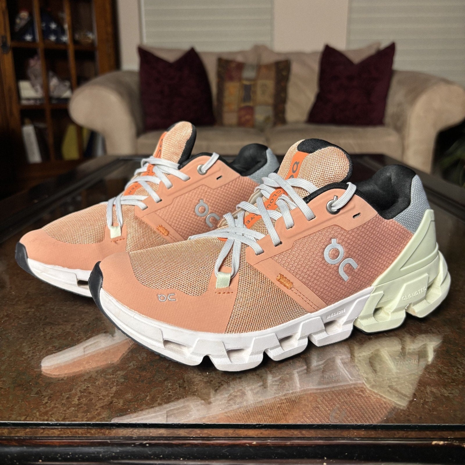 On Cloudflyer 4 Shoes Women's Size 8 Pink Road Running Athletic Comfort Sneakers