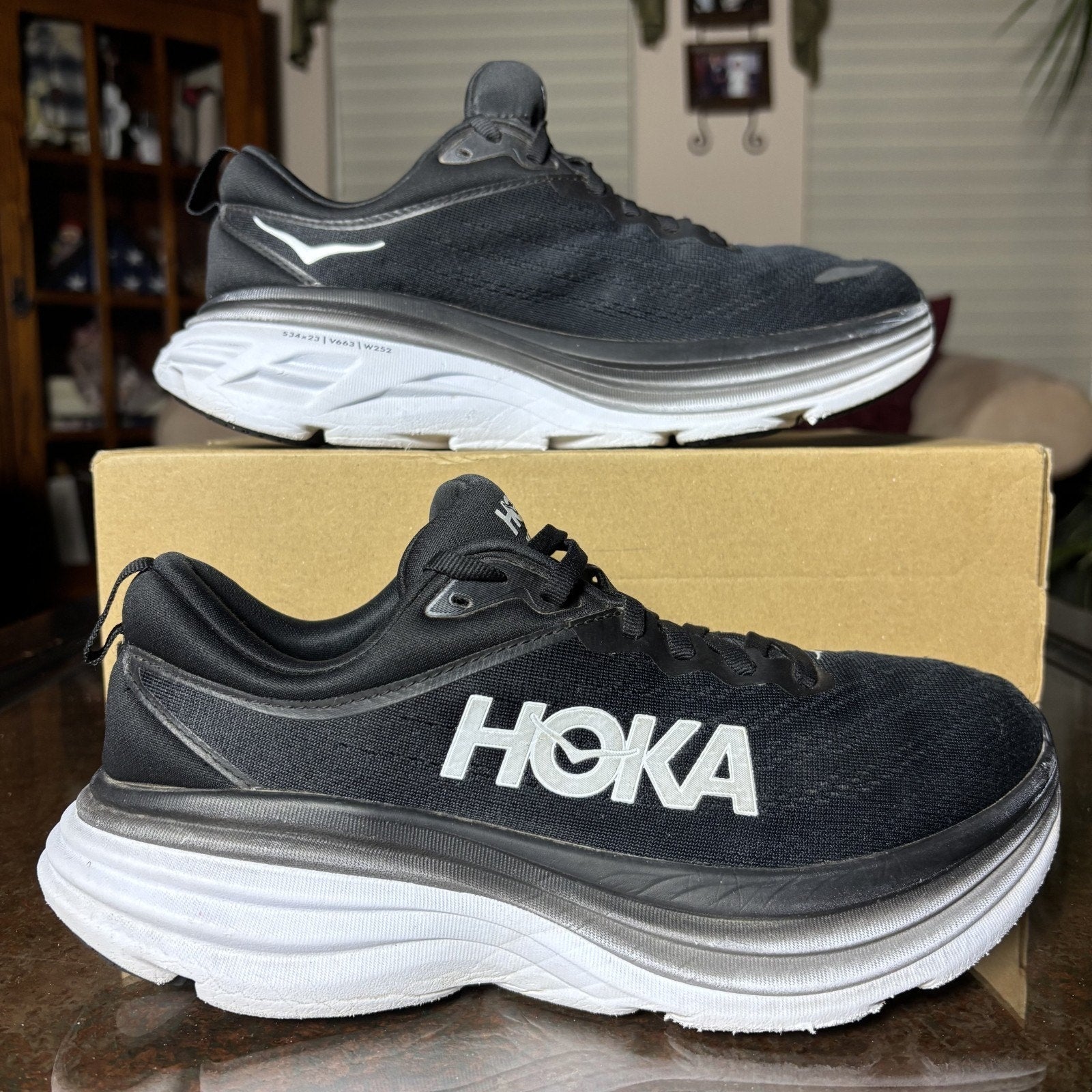 Hoka One One Bondi 8 Shoes Women's 8.5 Black Road Running Athletic Gym Sneakers