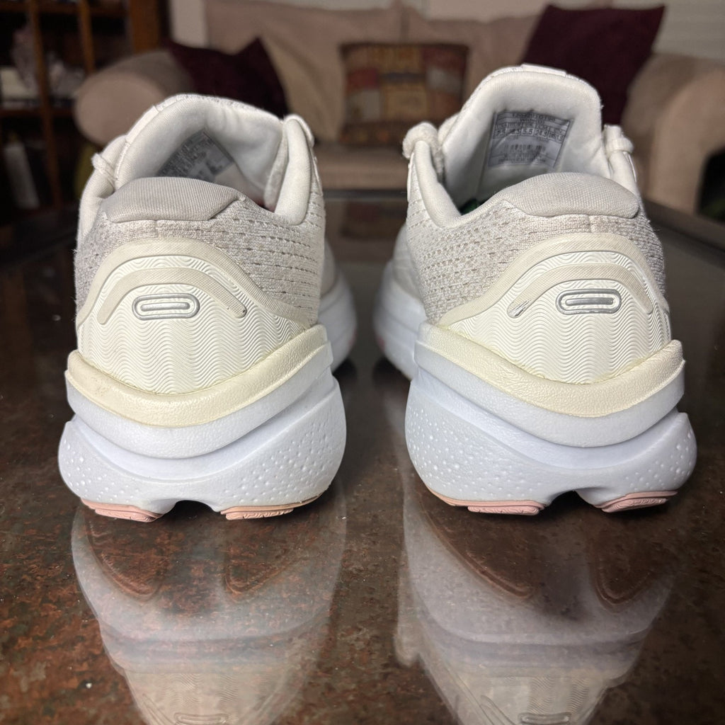 Brooks Ghost Max 2 Shoes Womens 7.5 D Wide Road Running Athletic Comfort Sneaker