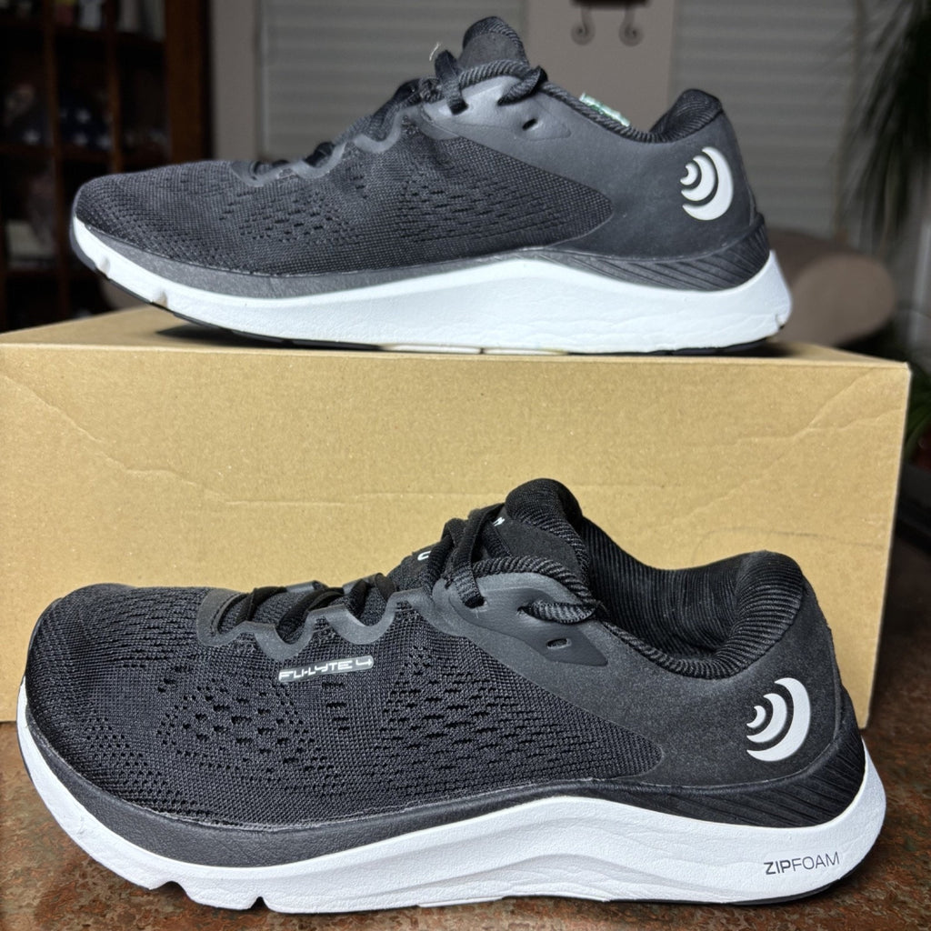Topo Athletic Fli Lyte 4 Shoes Women's 6.5 Black White Running Athletic Sneakers