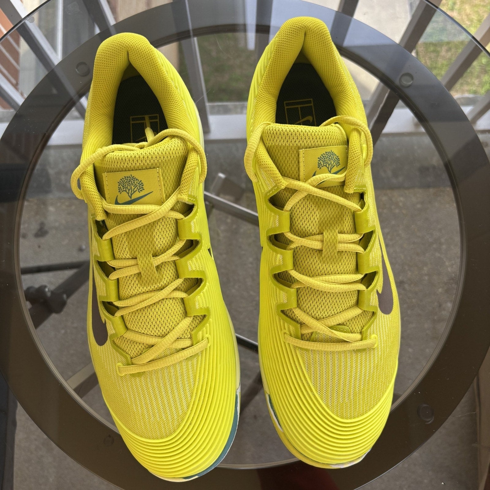 Nike Court Air Zoom Vapor 12 Premium HC Tennis Shoes Men's Size 13 High Voltage